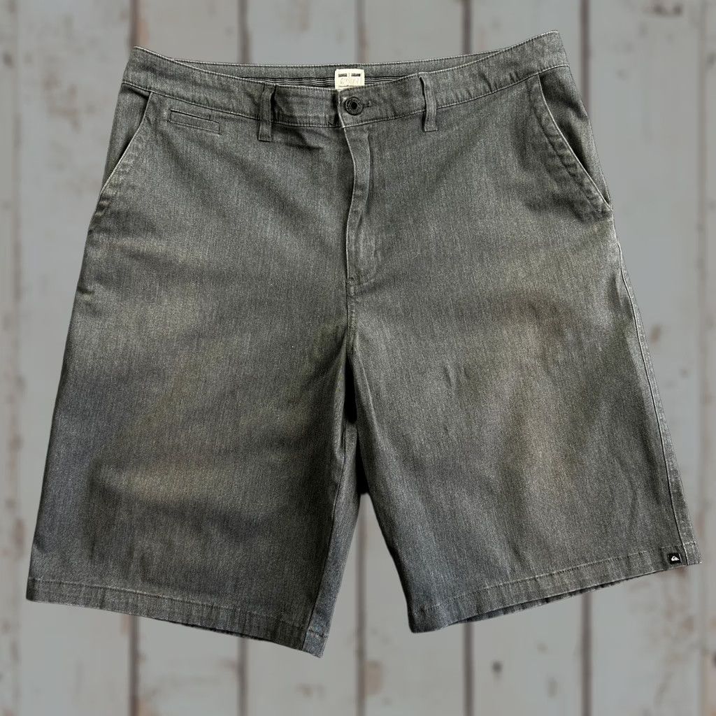 Quiksilver VINTAGE Quiksilver Chino Shorts Gray Mens 38 Baggy Skater Surfer AQYWS00029 Size US 38 / EU 54 - 1 Thumbnail