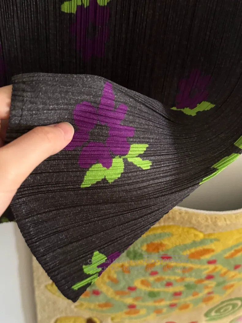 Issey Miyake Issey Miyake Purple Floral Midi Skirt Size 25" / US 0 / IT 36 - 2 Thumbnail