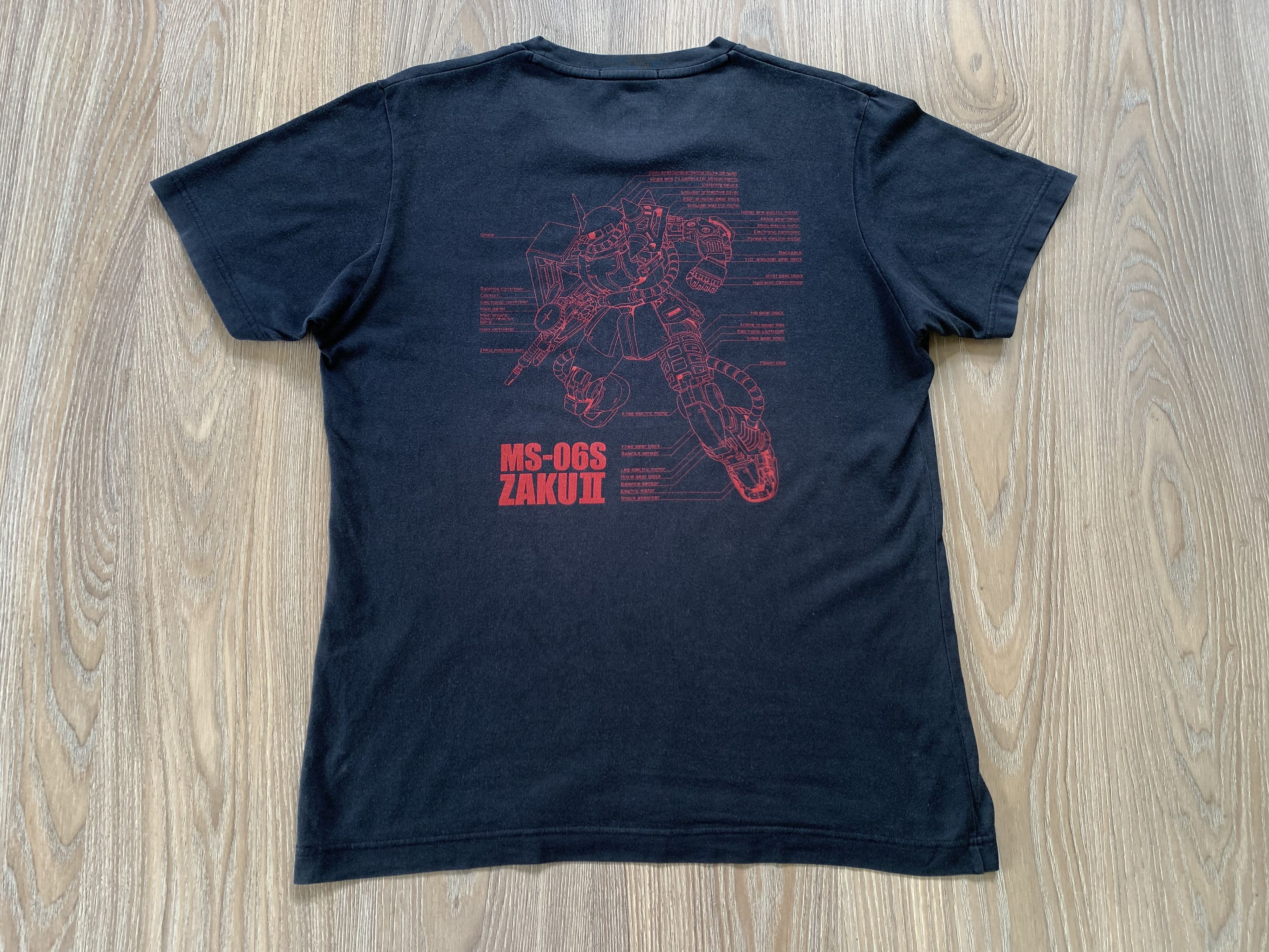 Anime Uniqlo Gundam Project 004 MS-06S Zaku II T-Shirt Size US M / EU 48-50 / 2 - 3 Thumbnail