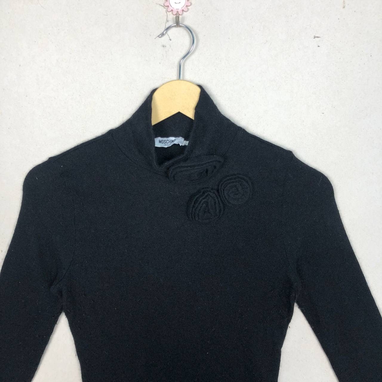 Moschino Moschino Jeans Turtleneck Roses Black Long Sleeve Tshirt Size S / US 4 / IT 40 - 3 Thumbnail
