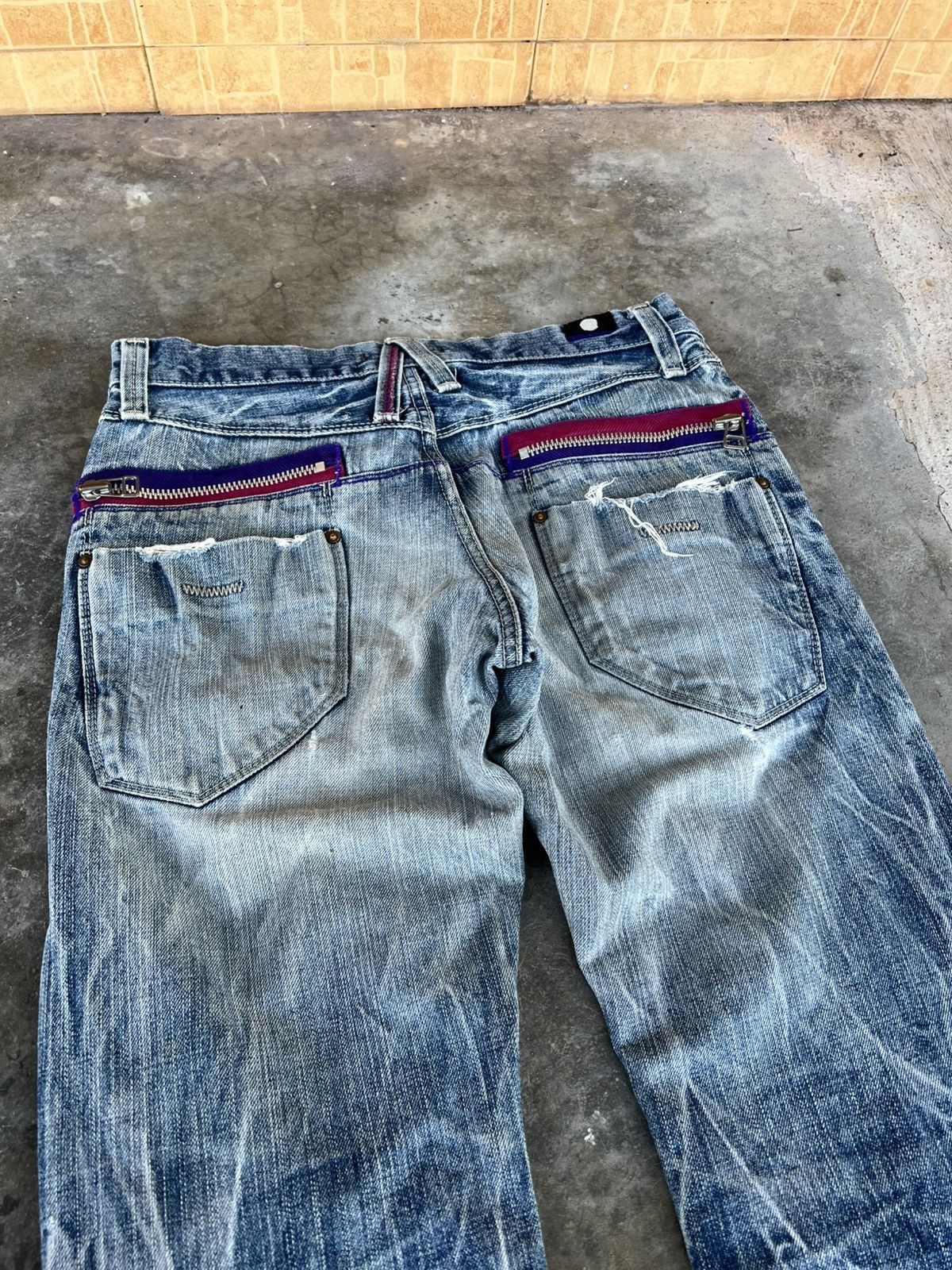 Japanese Brand 💥FLARE💥VINTAGE 90’S STYLE BLUE WAY DISTRESS JEANS VERY RARE Size US 31 - 15 Thumbnail