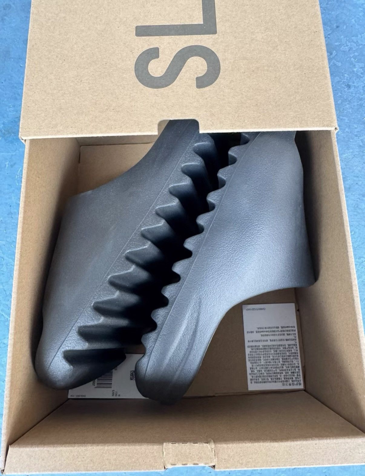 Adidas Adidas Yeezy Slide Onyx HQ6448 K37 Size US 6 / EU 39 - 4 Thumbnail