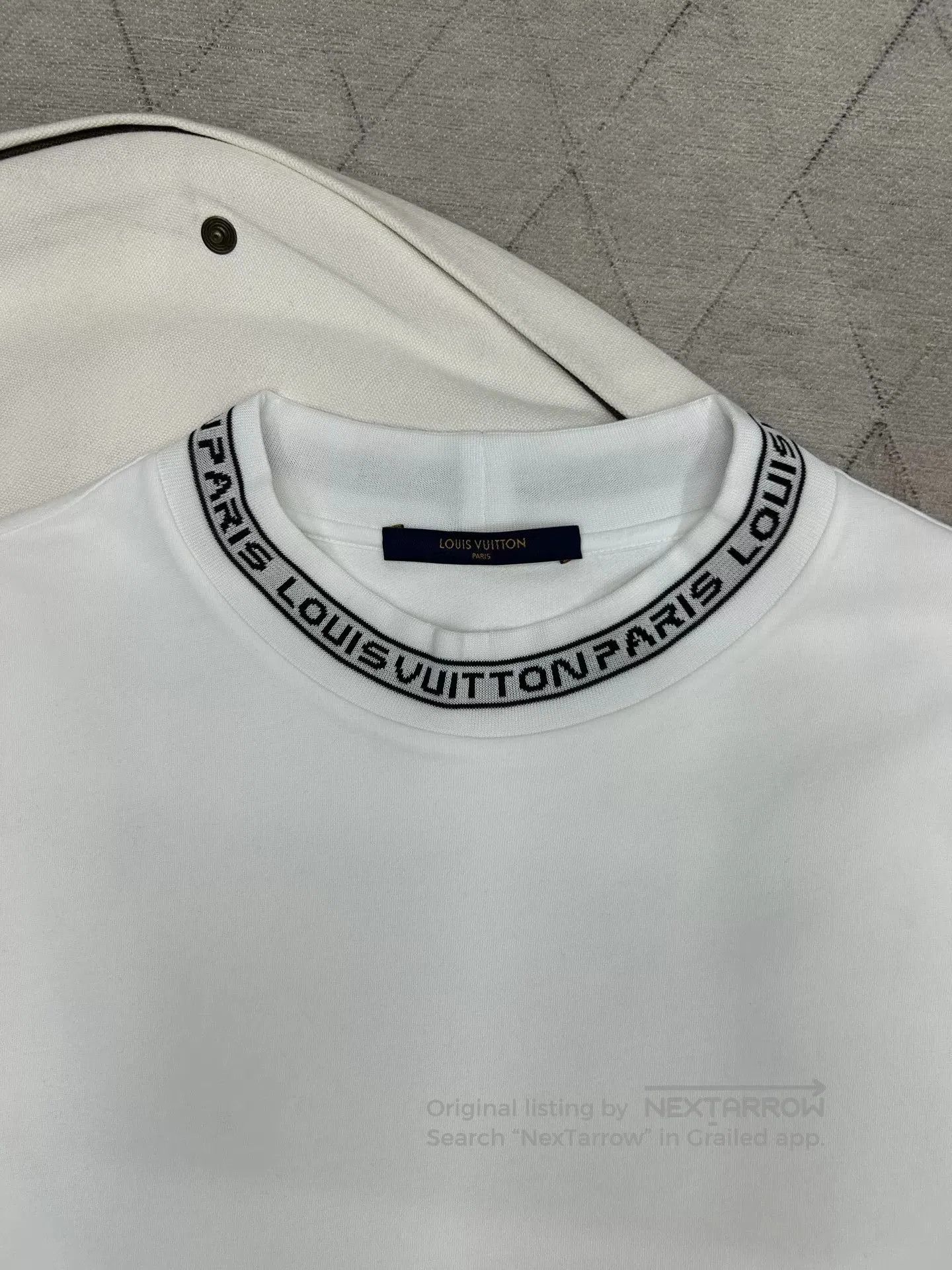 Louis Vuitton Louis Vuitton Classic Logo Collar Hoodie. Size US L / EU 52-54 / 3 - 2 Thumbnail
