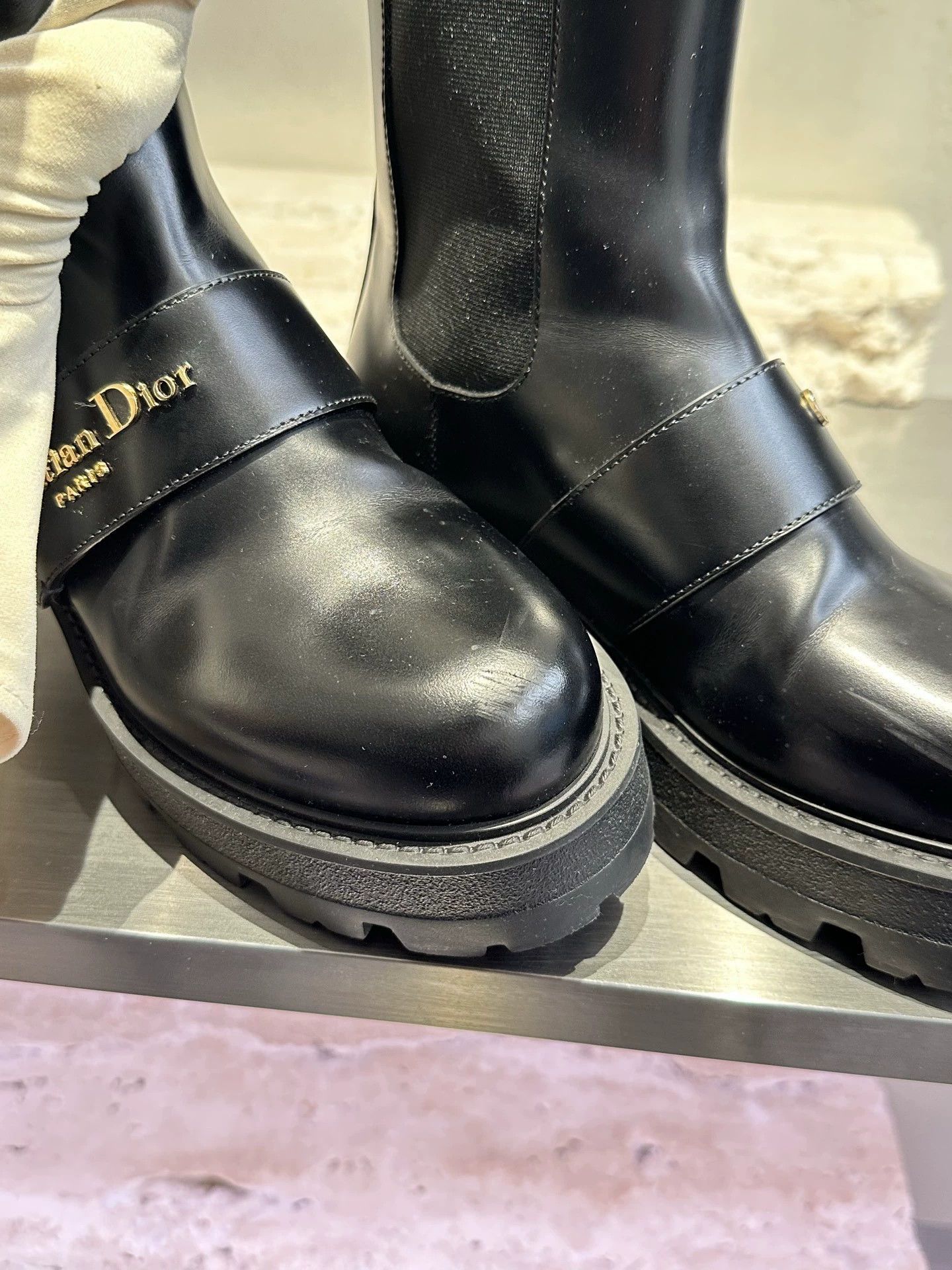 Dior Dior Pre-Owned Black Short Plat Boot 36.5 Toe Scuff Size US 6 / IT 36 - 6 Thumbnail