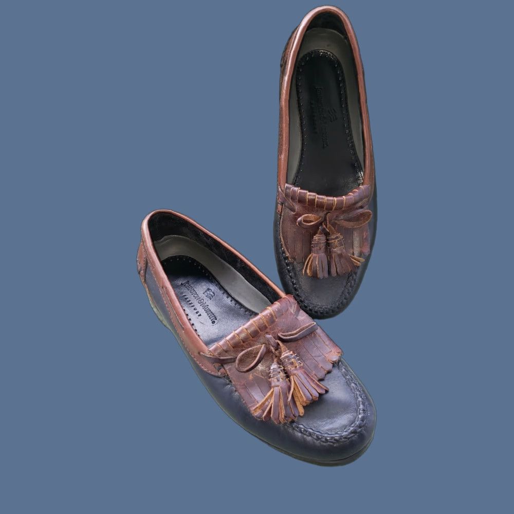 Johnston & Murphy Johnston & Murphy Passport Loafers Mens Size 9D Two Toned Black & Brown Tassels Kilt Leather Boat Shoe Lacing Vintage? Size US 9 / EU 42 - 1 Thumbnail