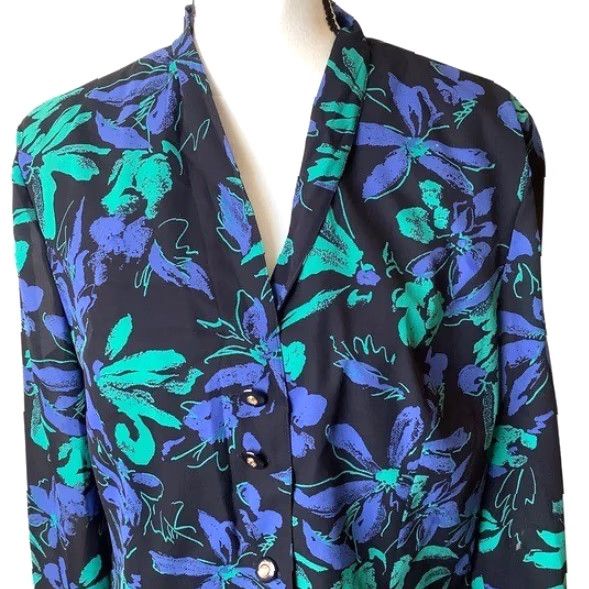Vintage VINTAGE Blue Floral Lightweight Blazer Women’s M/L Chiffon 80s 90s Party/Cocktail Button Hipster Retro Womens Blazer Size M / US 6-8 / IT 42-44 - 4 Thumbnail