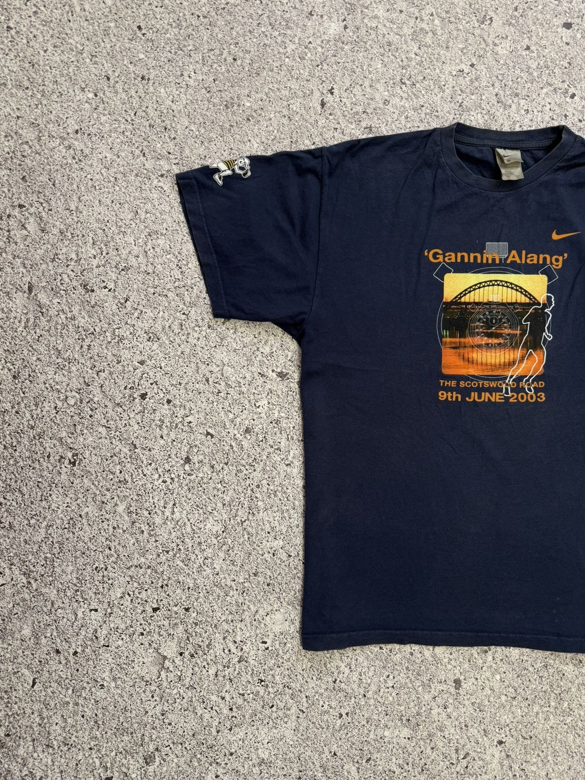 Nike × Vintage Vintage 2003 Nike Gannin Alang The Scotswood Road T-shirt Size US XL / EU 56 / 4 - 4 Thumbnail