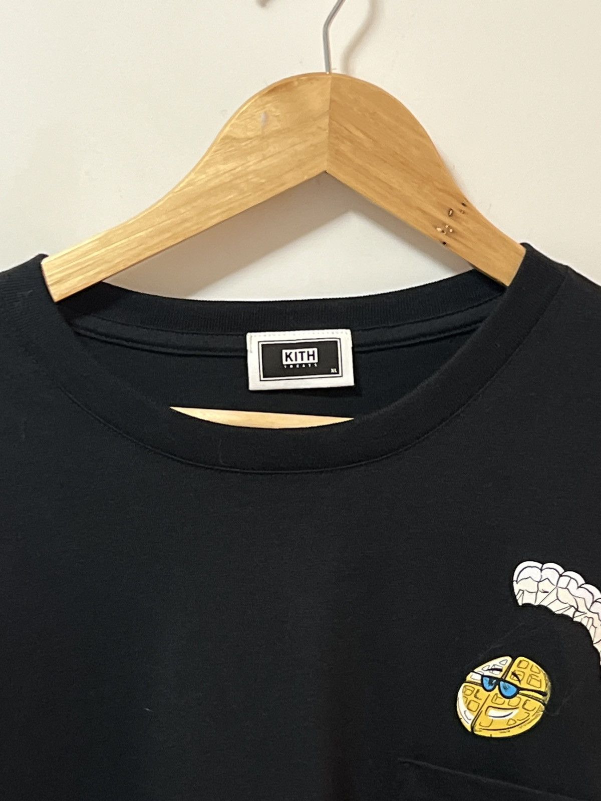 Kith × Vintage Kith Treats Parade II LS Tee Size US XL / EU 56 / 4 - 4 Thumbnail