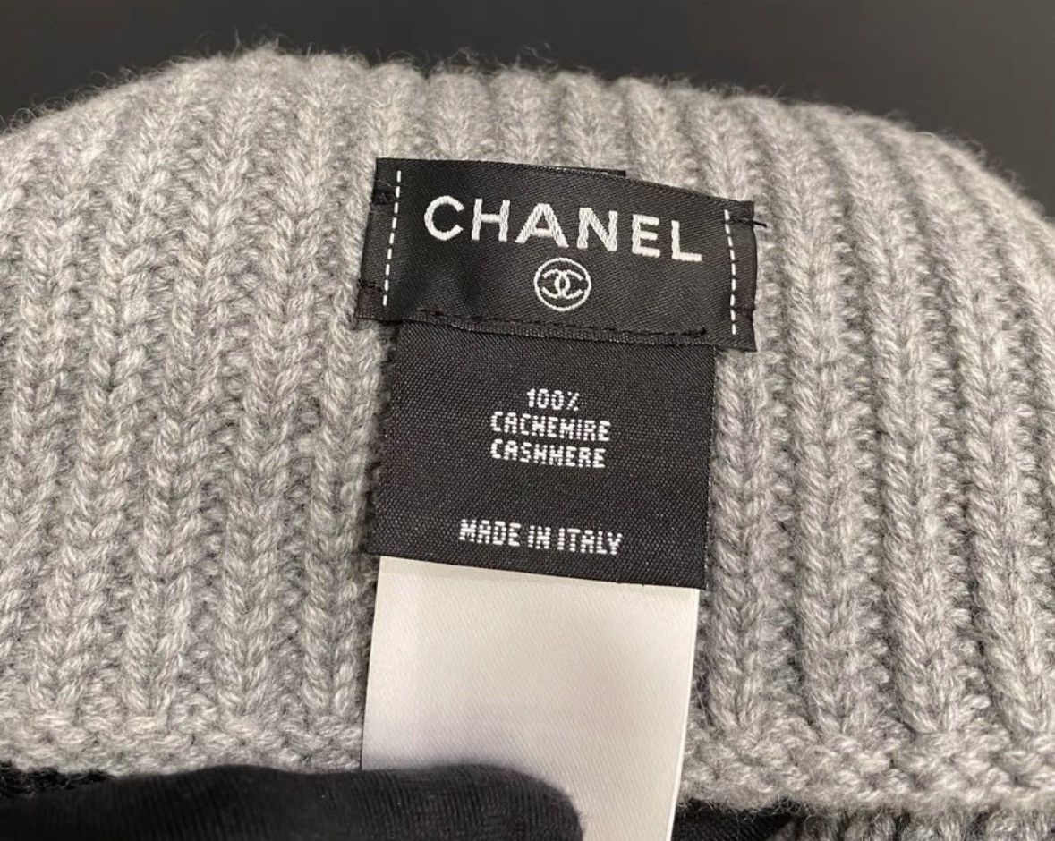 Chanel Cashmere embroidered logo beanie Size ONE SIZE - 3 Thumbnail