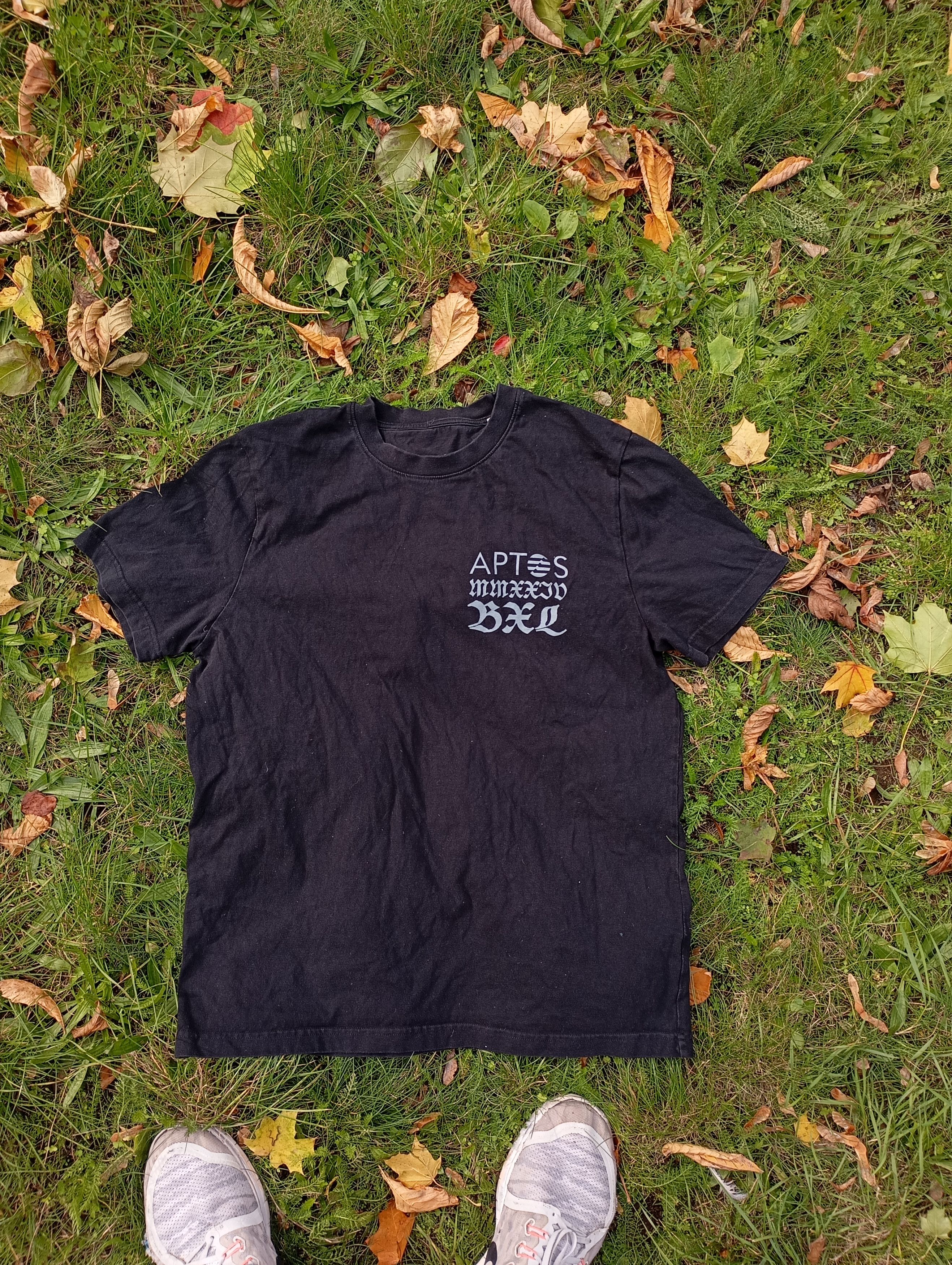 Other Y2K Crypto Aptos big logo T shirt Size US L / EU 52-54 / 3 - 1 Thumbnail