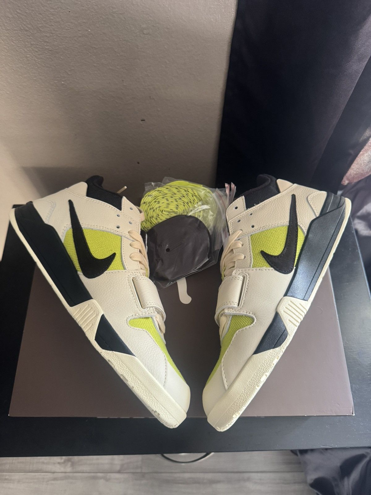 Nike × Travis Scott Jumpman Jack TR Size US 10 / EU 43 - 5 Thumbnail