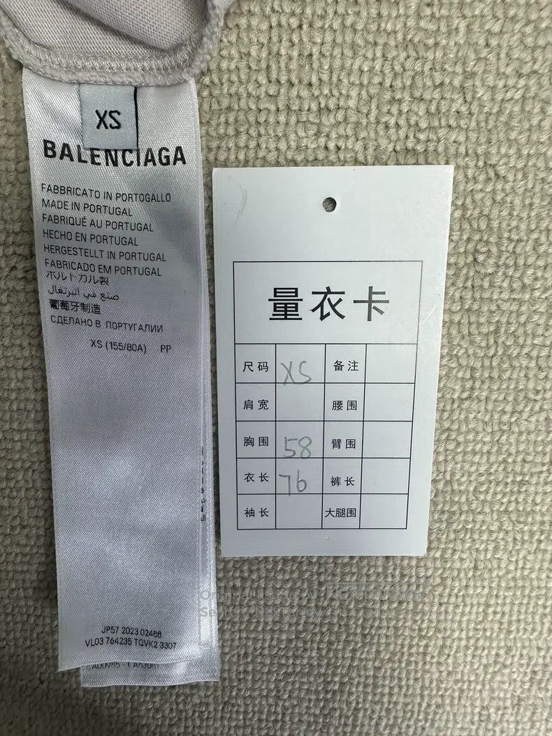 Balenciaga Balenciaga Letter-printed round-neck crewneck straight-leg Size US XS / EU 42 / 0 - 5 Thumbnail