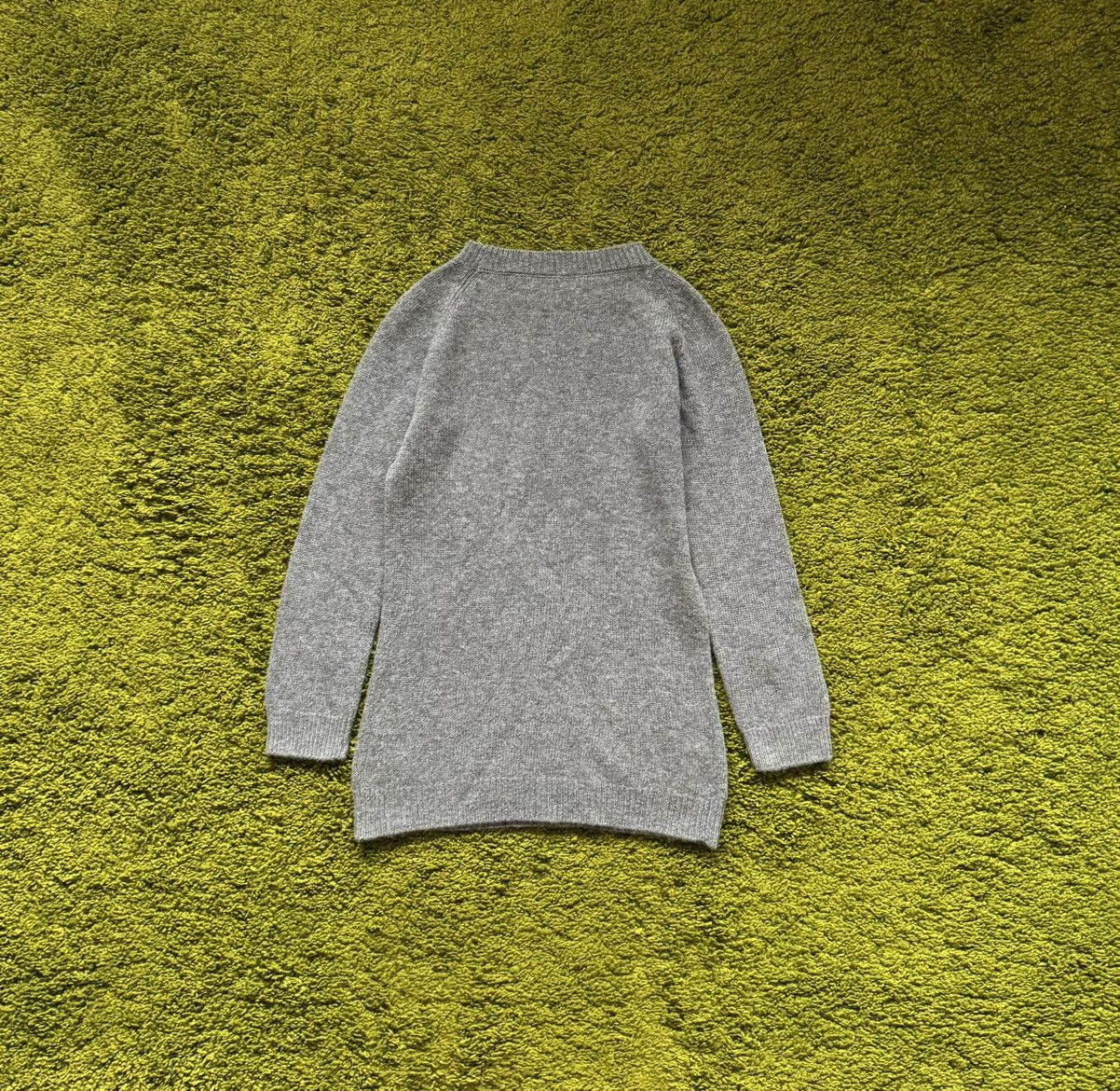 Prada Prada 100% cashmere minimalist sweater Size S / US 4 / IT 40 - 2 Thumbnail