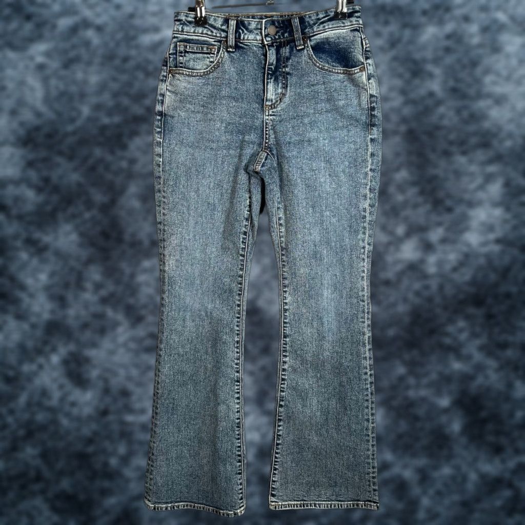 Uniqlo GU by Uniqlo Womens Size XS Flared Denim Jeans Blue Cotton Blend Size 26" / US 2 / IT 38 - 1 Thumbnail