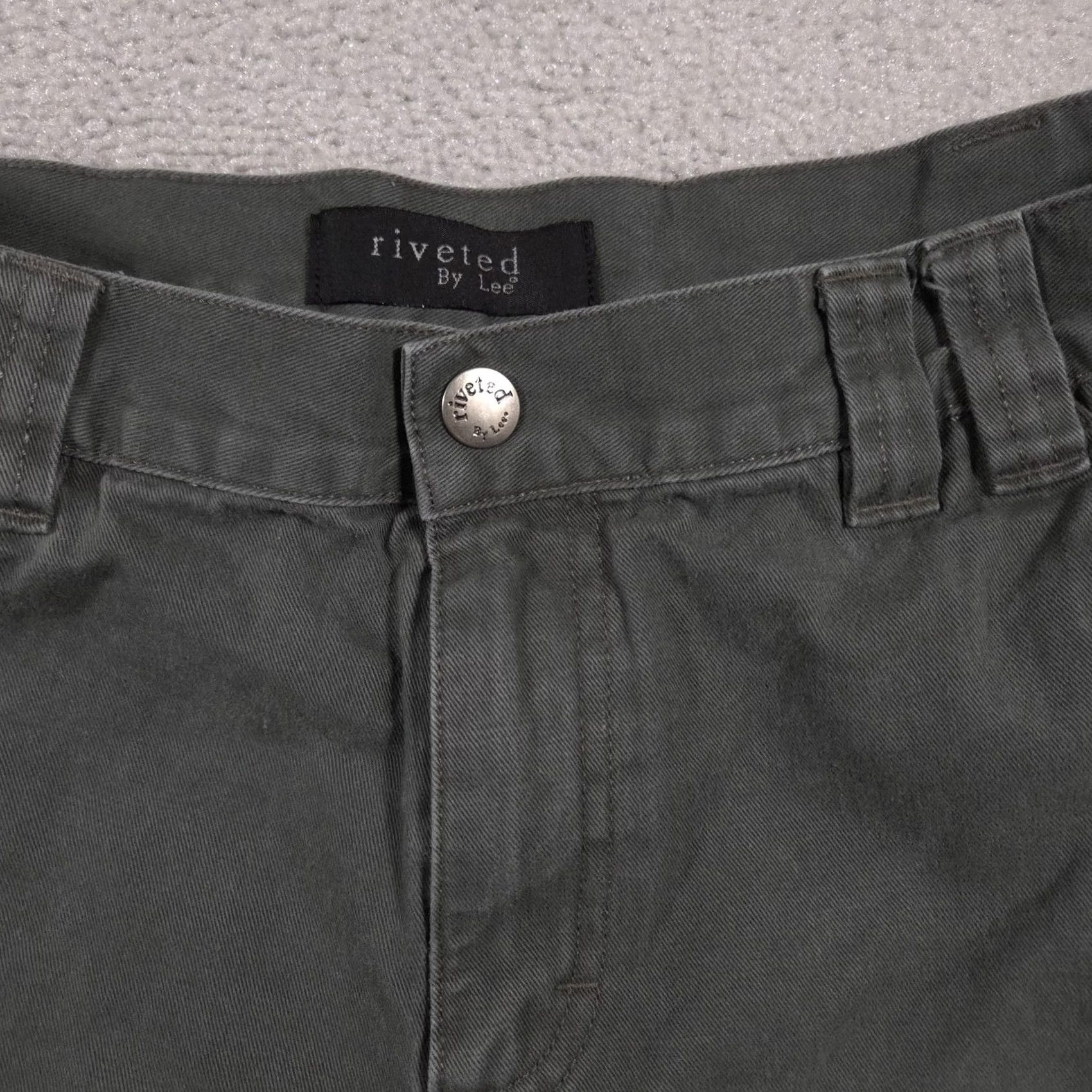 Lee Riveted By Lee Cargo Shorts Womens 10P Green Utility Pockets Casual Outdoor Summer Size 32" / US 10 / IT 46 - 3 Thumbnail