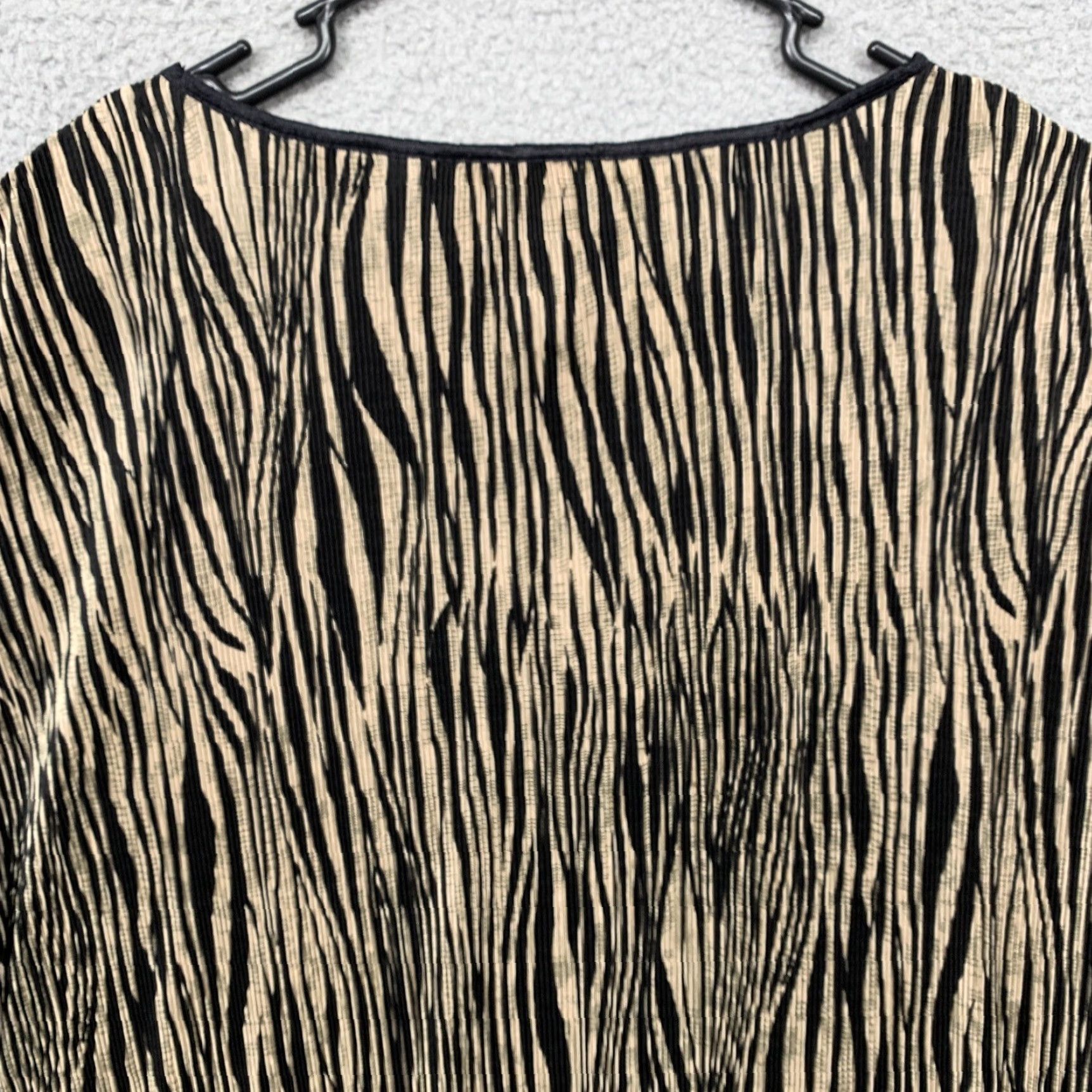 Lee KATHIE LEE Pullover Top Woman's XL Black Tan Textured Soft Stretch Short Sleeve Size XL / US 12-14 / IT 48-50 - 5 Thumbnail