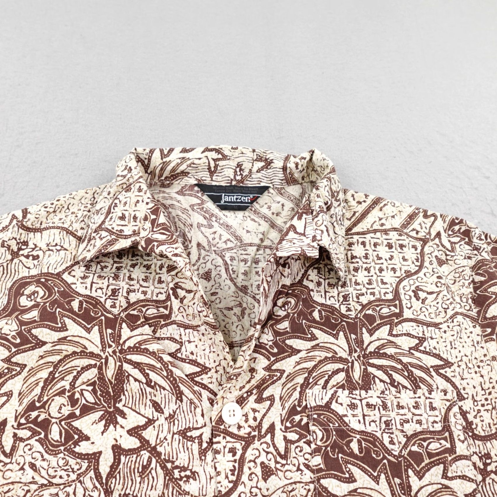 Jantzen VINTAGE Jantzen Shirt Mens M Brown Hawaiian Aloha Camp Dagger Collar 70s Button-Up Short Sleeve Floral Tropical Pockets 70s Mens Brown Shirt Size US M / EU 48-50 / 2 - 4 Thumbnail