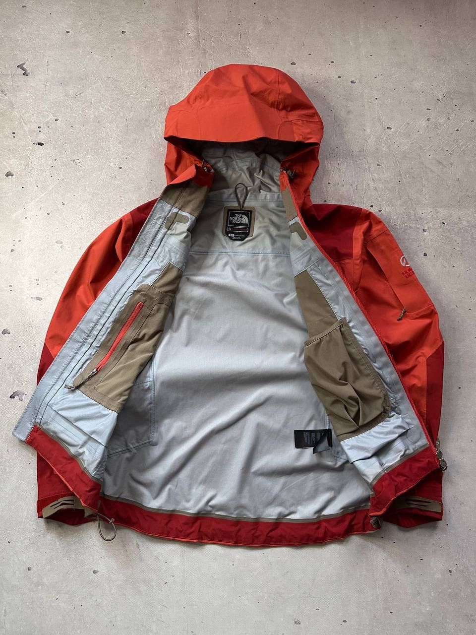 The North Face The North Face Summit Series Gore-Tex GTX Jacket Women’s S Size S / US 4 / IT 40 - 9 Thumbnail