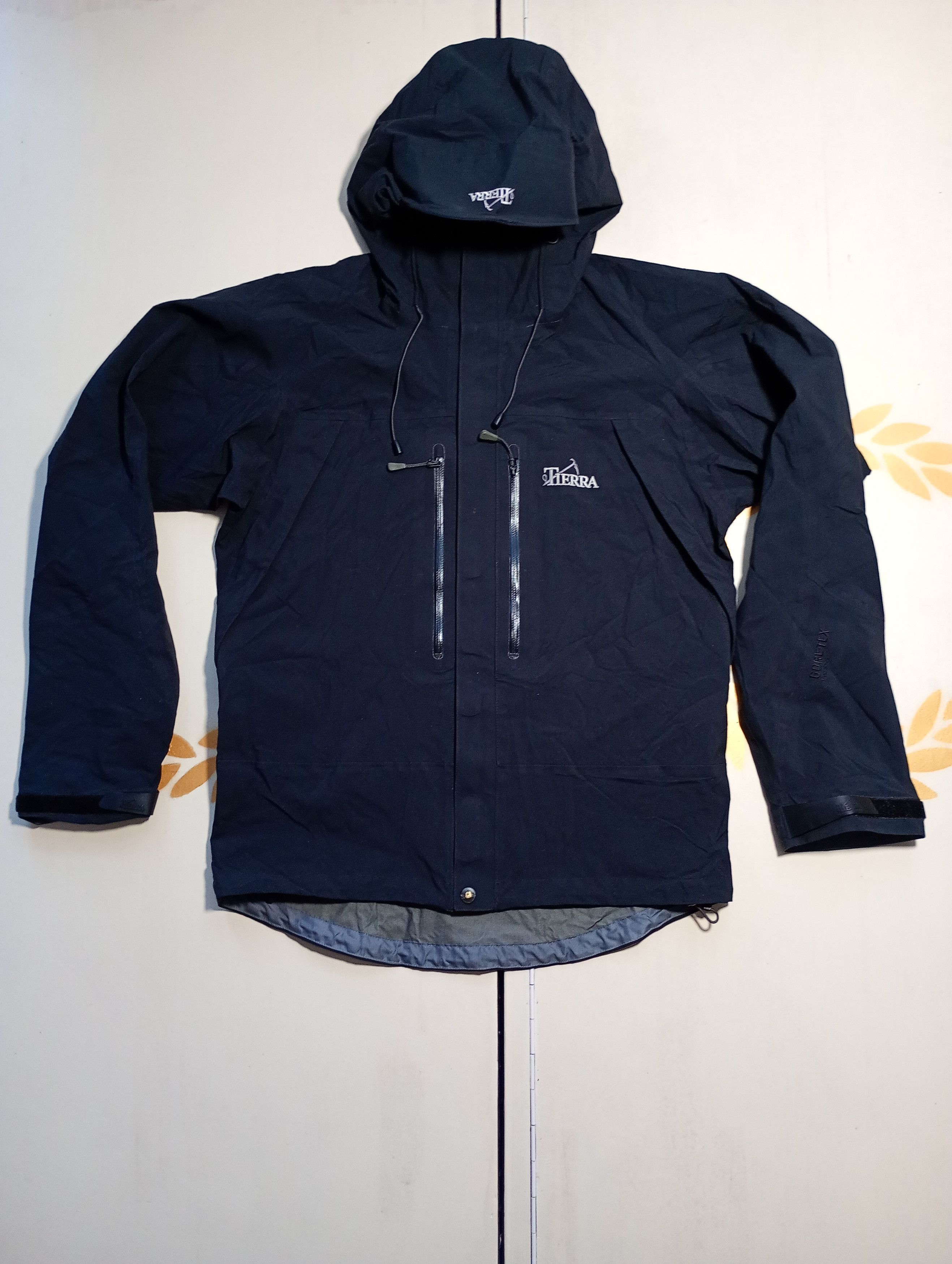Vintage Tierra Rock Blanc Gore-tex Jacket Size US S / EU 44-46 / 1 - 2 Thumbnail