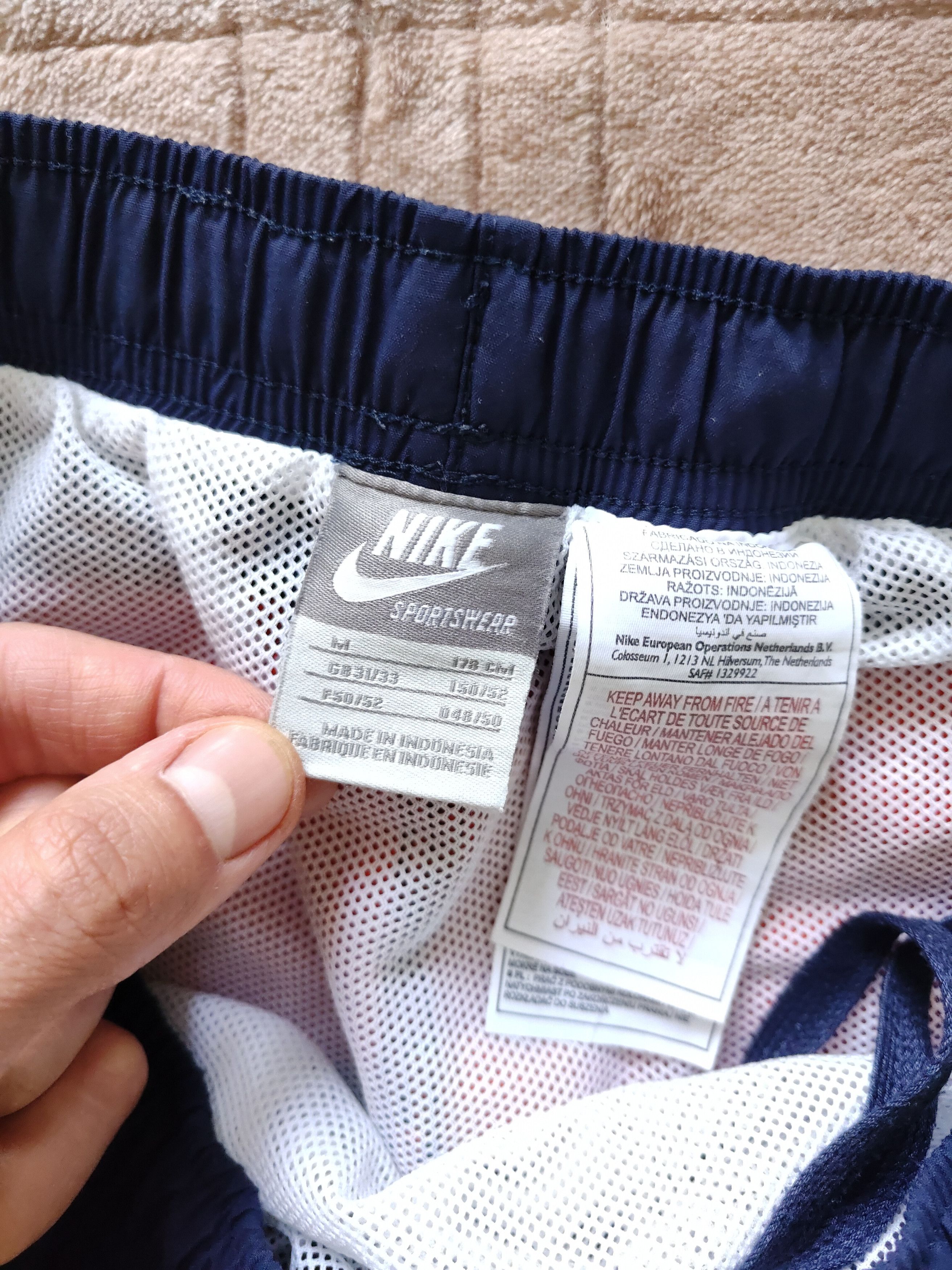 Nike Vintage Nike Shorts M Nike Short Size US 34 / EU 50 - 4 Thumbnail