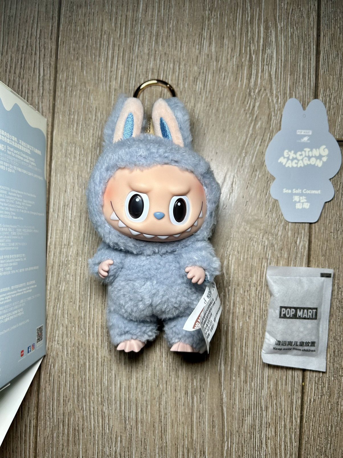 ラブブExciting Macaron sea salt coconut Labubu The Monsters Exciting Macaron Vinyl Face Series Sea