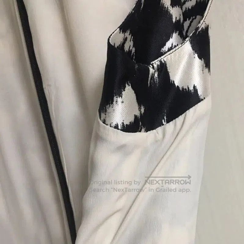 Max Mara MaxMara Summer Black Silk Floral Casual Pants . Size 24" / US 00 / IT 34 - 4 Thumbnail