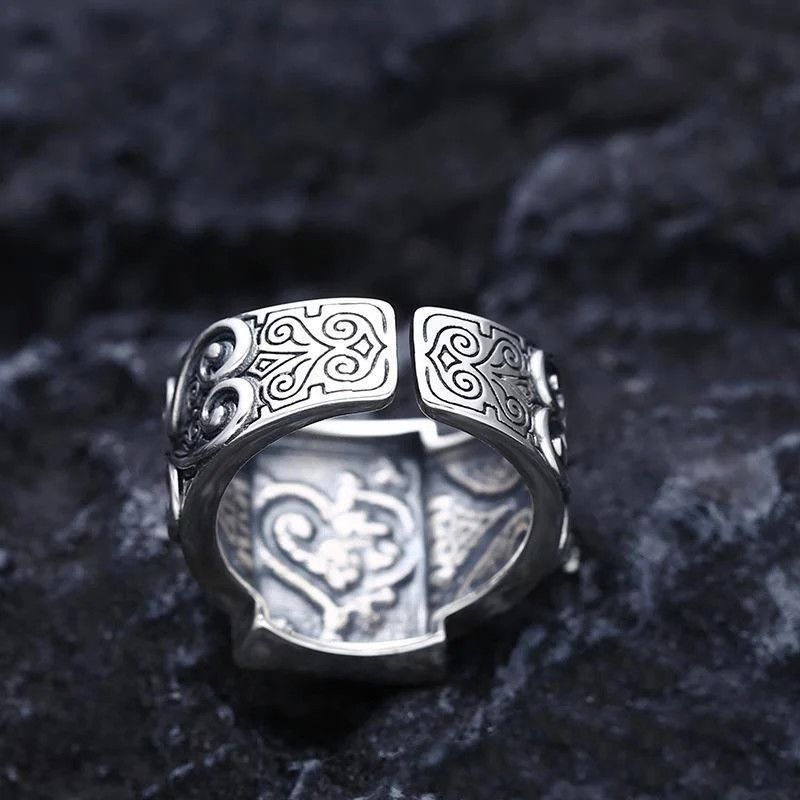 Other Gothic Poker Ring Size ONE SIZE - 5 Thumbnail