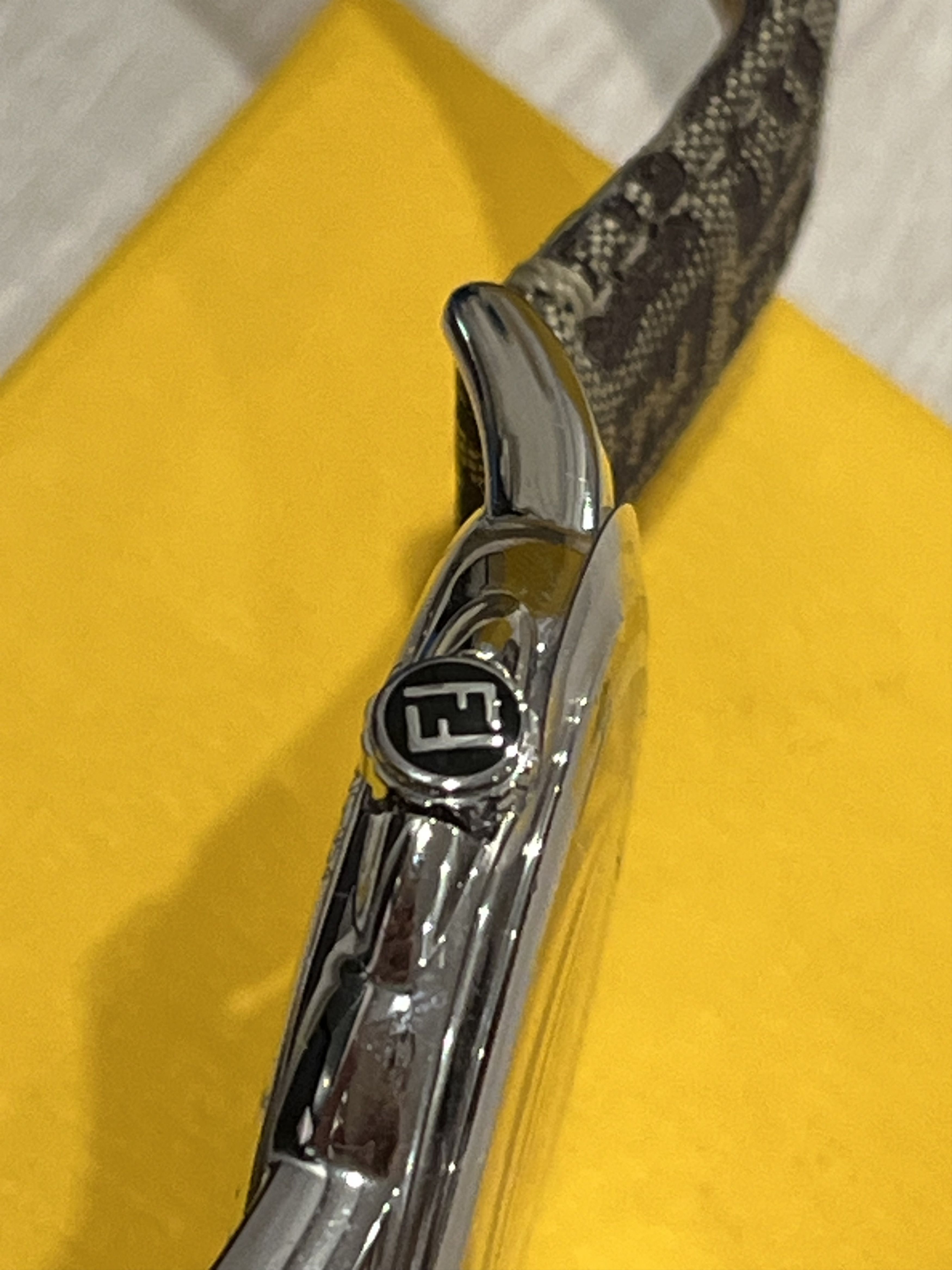 Fendi FENDI 005-2200M-436 Stainless Sapphire Crystal Wrist Watch Size ONE SIZE - 9 Thumbnail