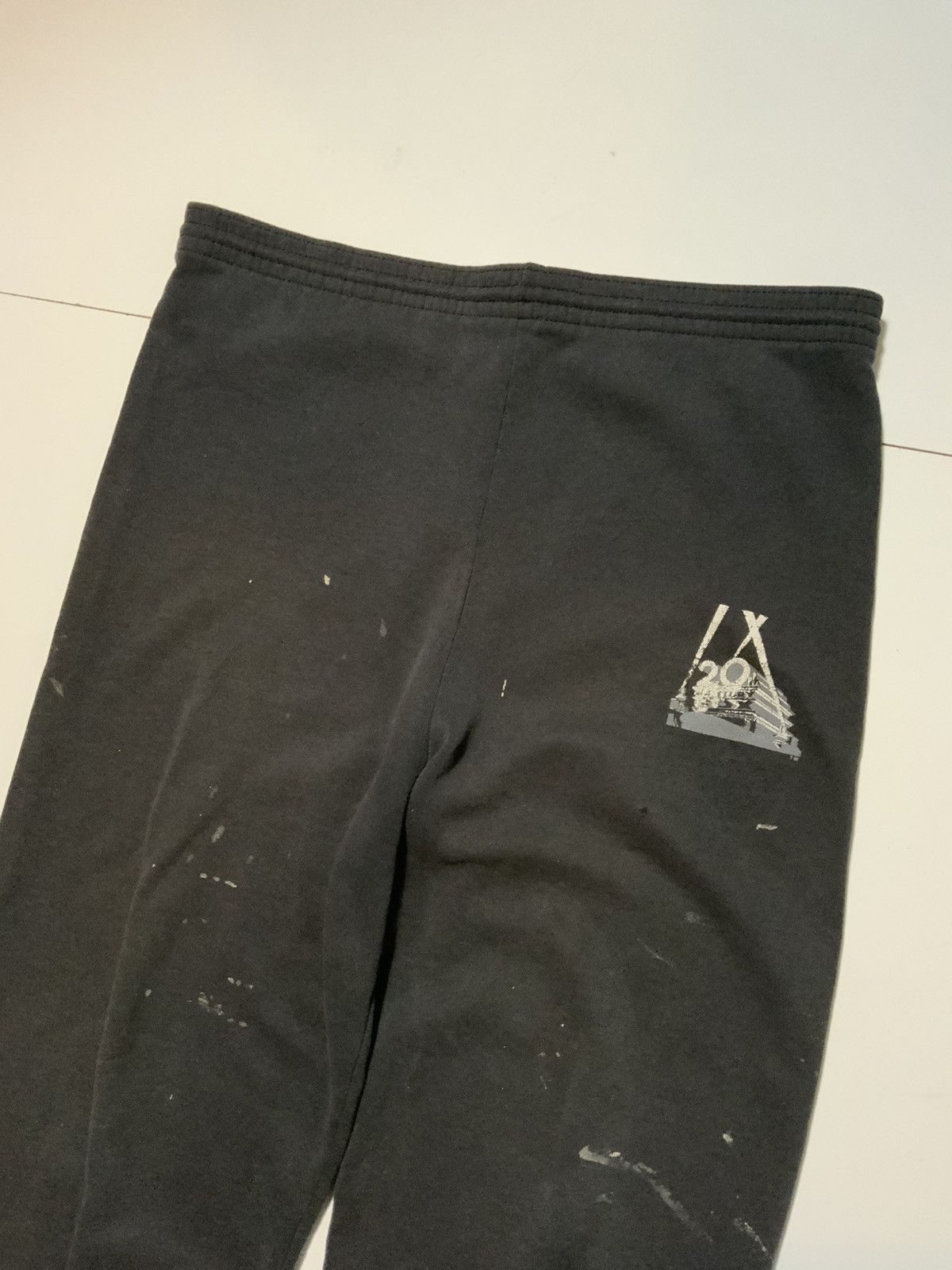 Hanes × Vintage VTG 20th Century Fox Studios Film Movie Jogger Sweatpants Size US 38 / EU 54 - 6 Thumbnail