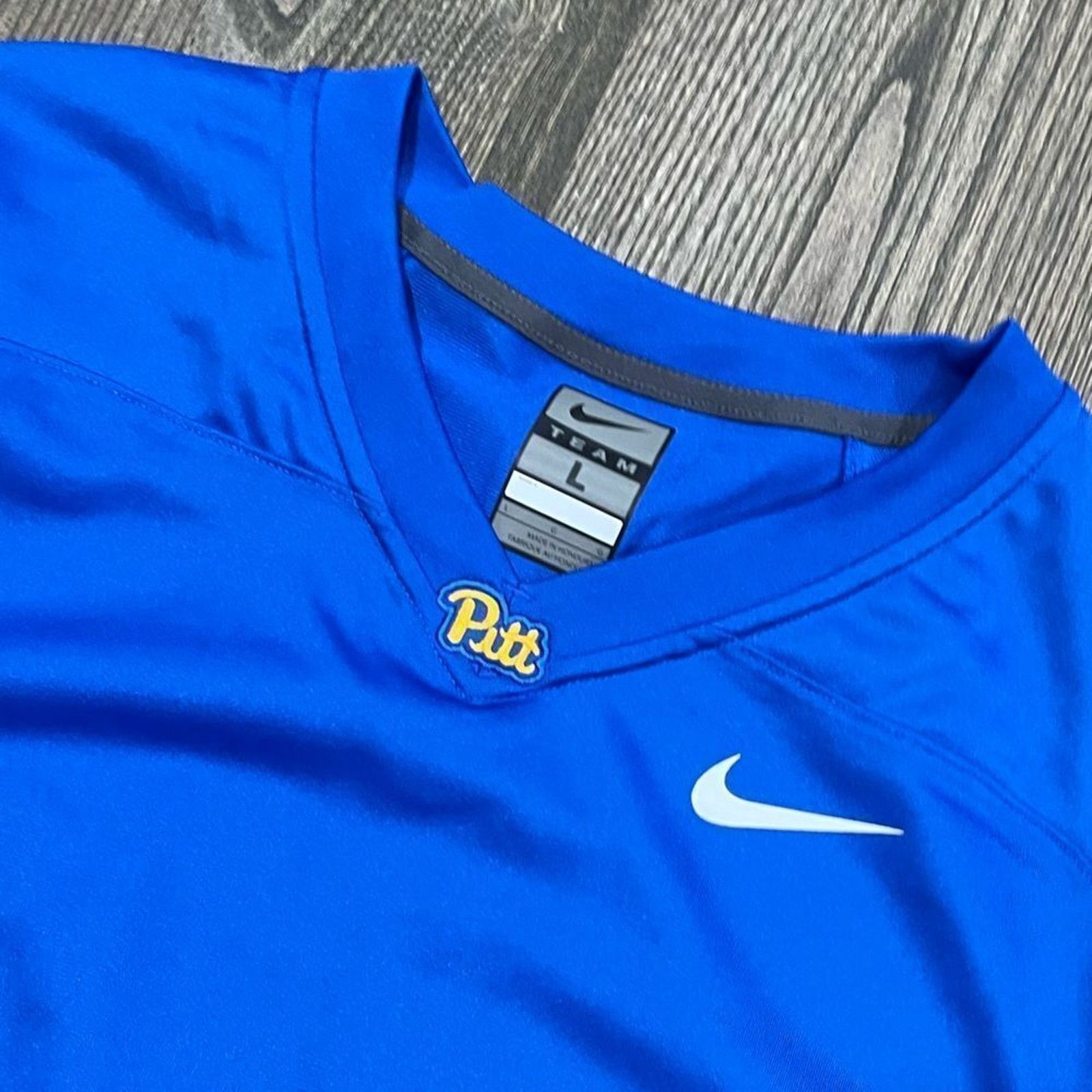 Nike NWOT Nike Team Jersey Short Sleeve V-Neck Blue Large Size US L / EU 52-54 / 3 - 3 Thumbnail