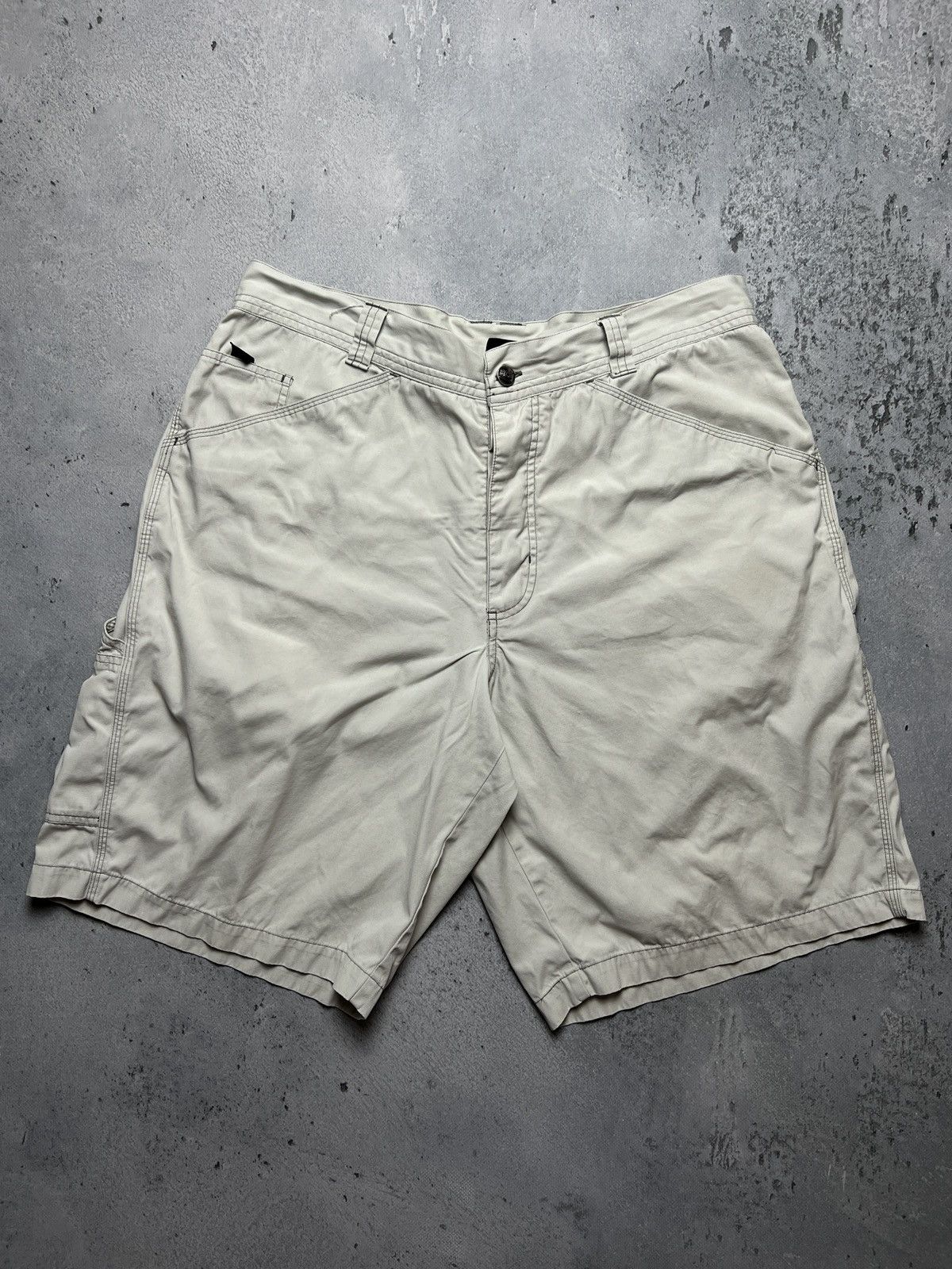 Nike ACG 90s Nike ACG Cargo Shorts 00s Vintage Hiking y2k Outdoor Size US 36 / EU 52 - 1 Thumbnail