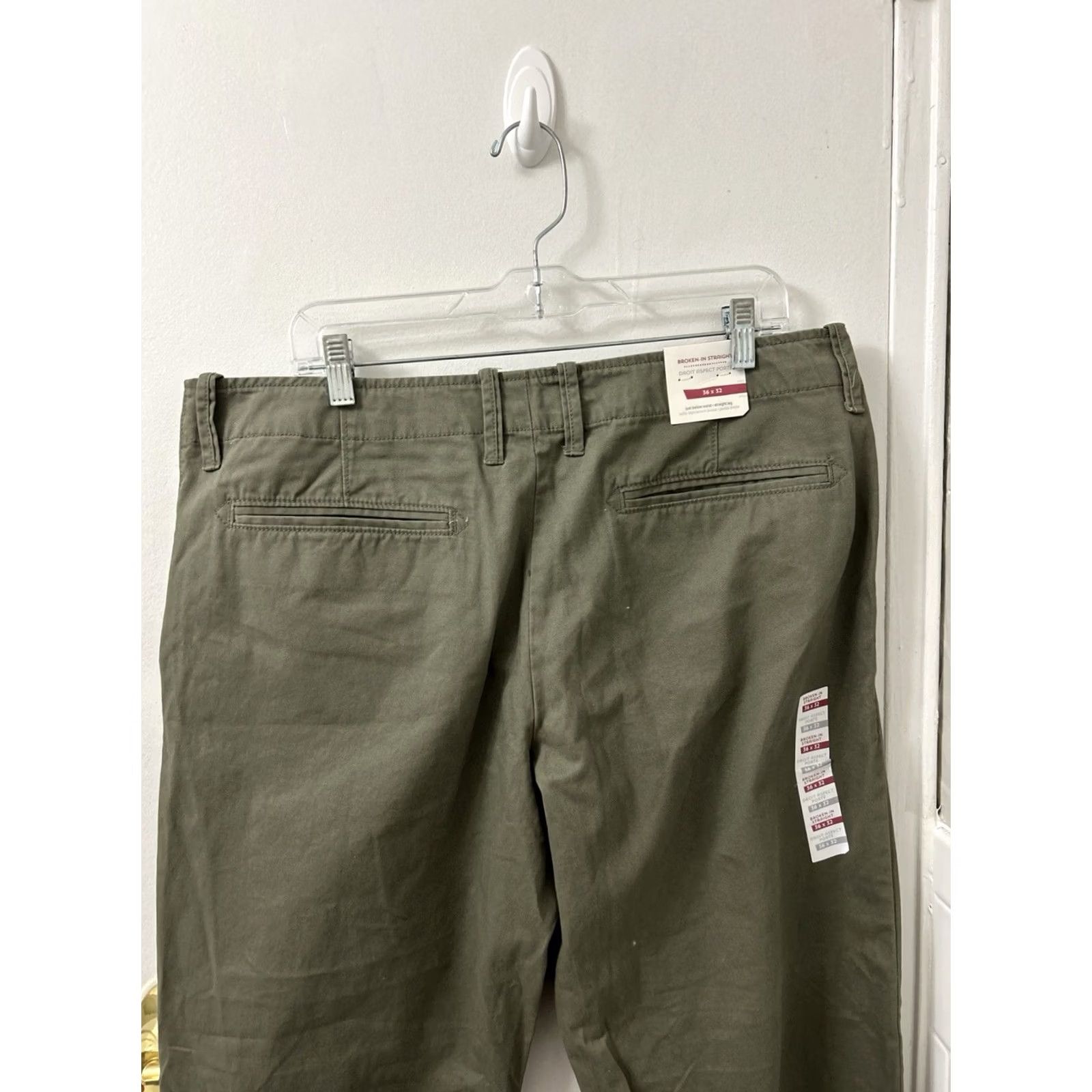 Old Navy Old Navy Pants Mens 36x32 Olive Green Chino Straight Leg Cotton Casual Workwear Bags Pockets Button Zip Regular 36in Canvas Front Flat Army Vintage No Size US 36 / EU 52 - 7 Thumbnail