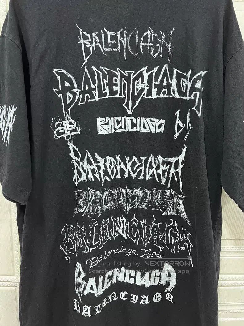 Balenciaga Balenciaga Dragon year limited letter graffiti short sleev Size US S / EU 44-46 / 1 - 3 Thumbnail