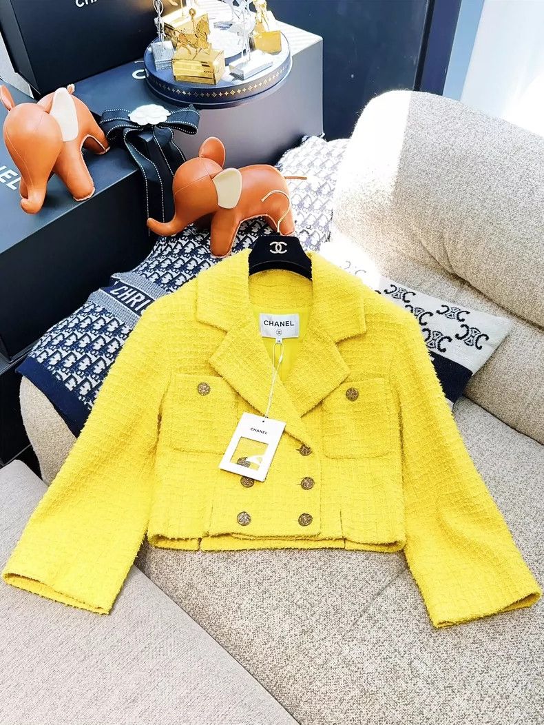 Chanel Chanel 22S spring and summer yellow double-breasted braide Size XS / US 0-2 / IT 36-38 - 1 Thumbnail