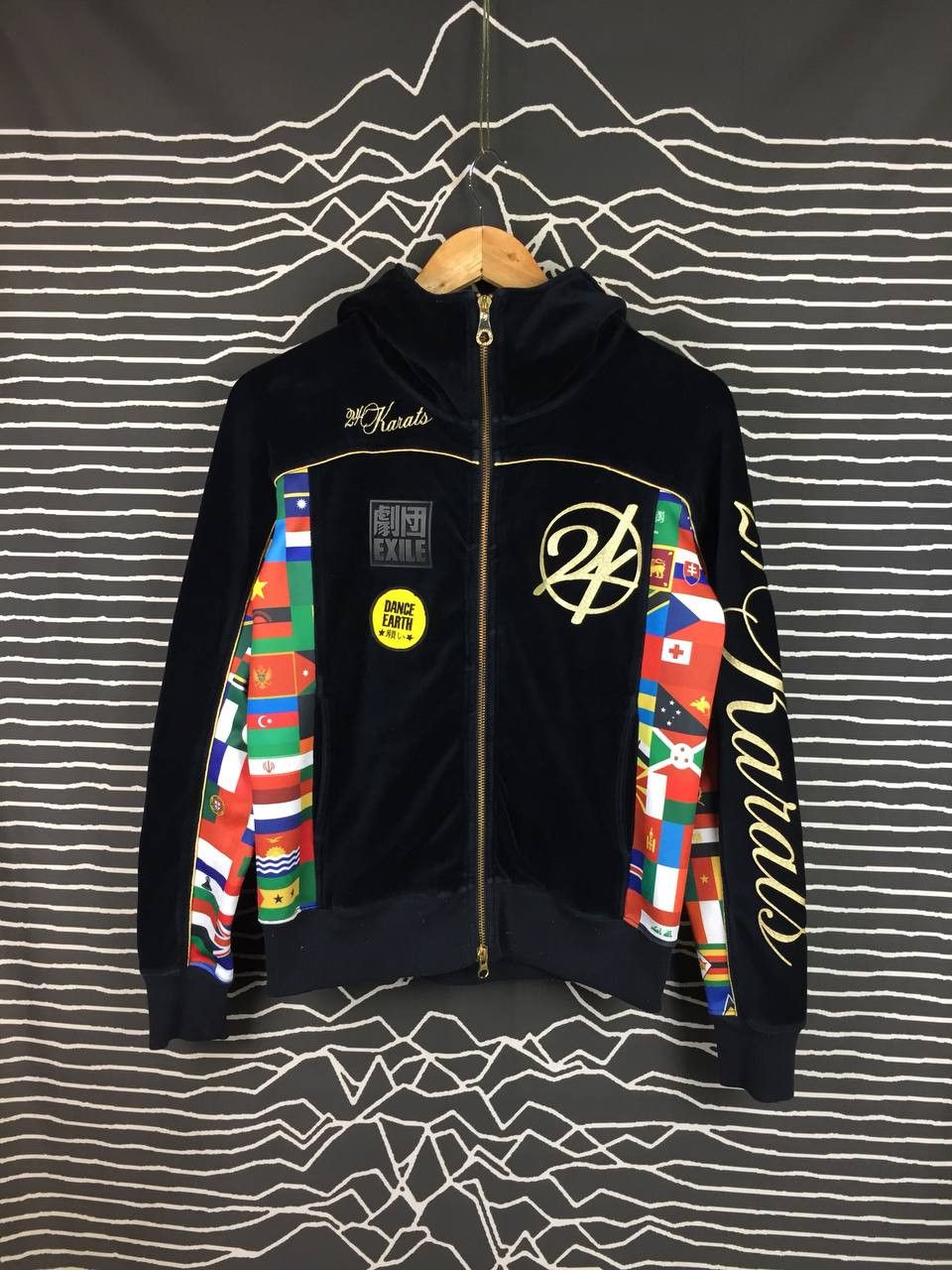 Japanese Brand 24 Karats Gold Diggers x Exile Tribe Velvet Hoodie Size 150 Size US S / EU 44-46 / 1 - 2 Thumbnail