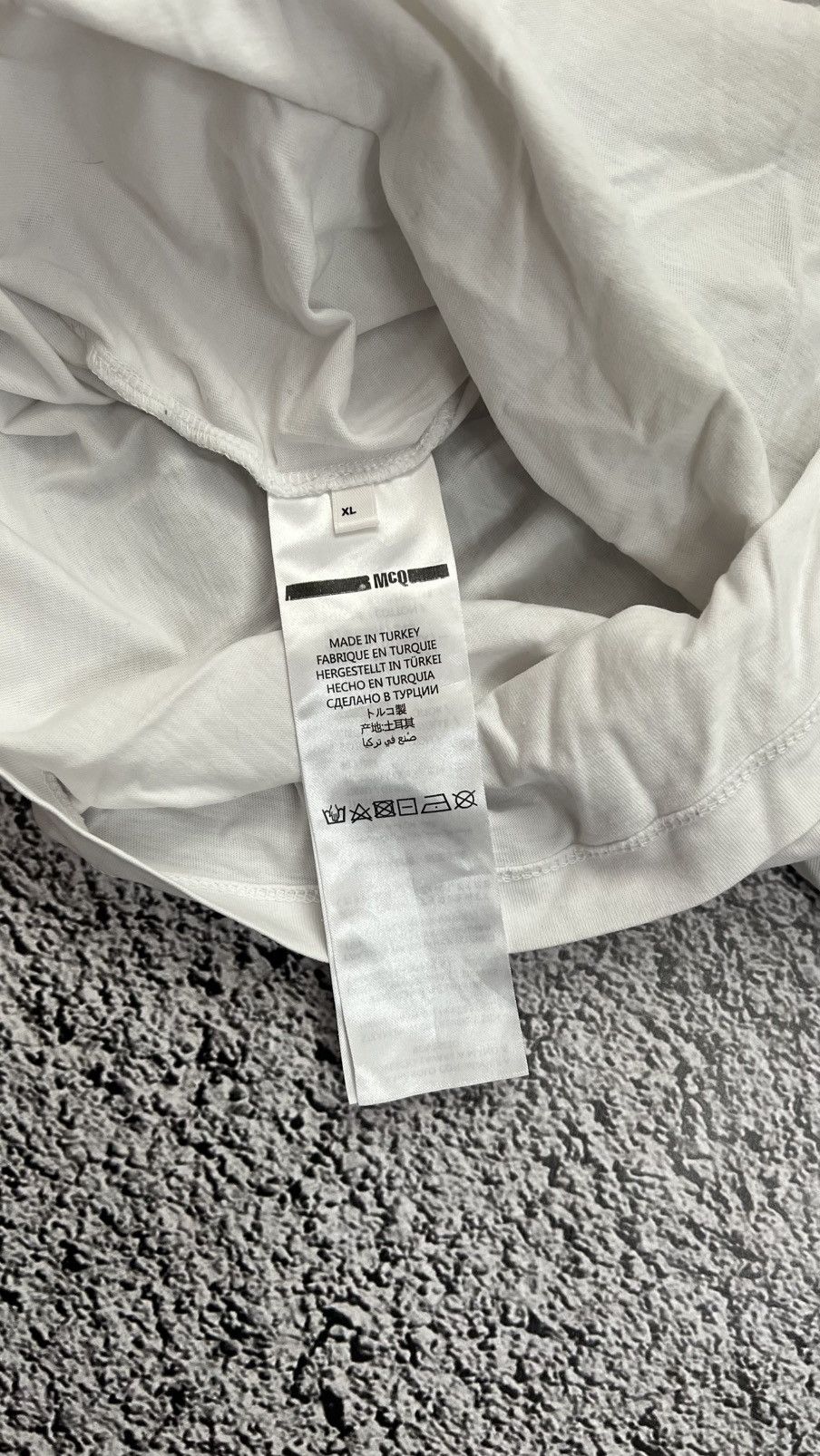 Alexander McQueen Alexander McQueen MCQ spellout logo big T shirt Size US XL / EU 56 / 4 - 5 Thumbnail