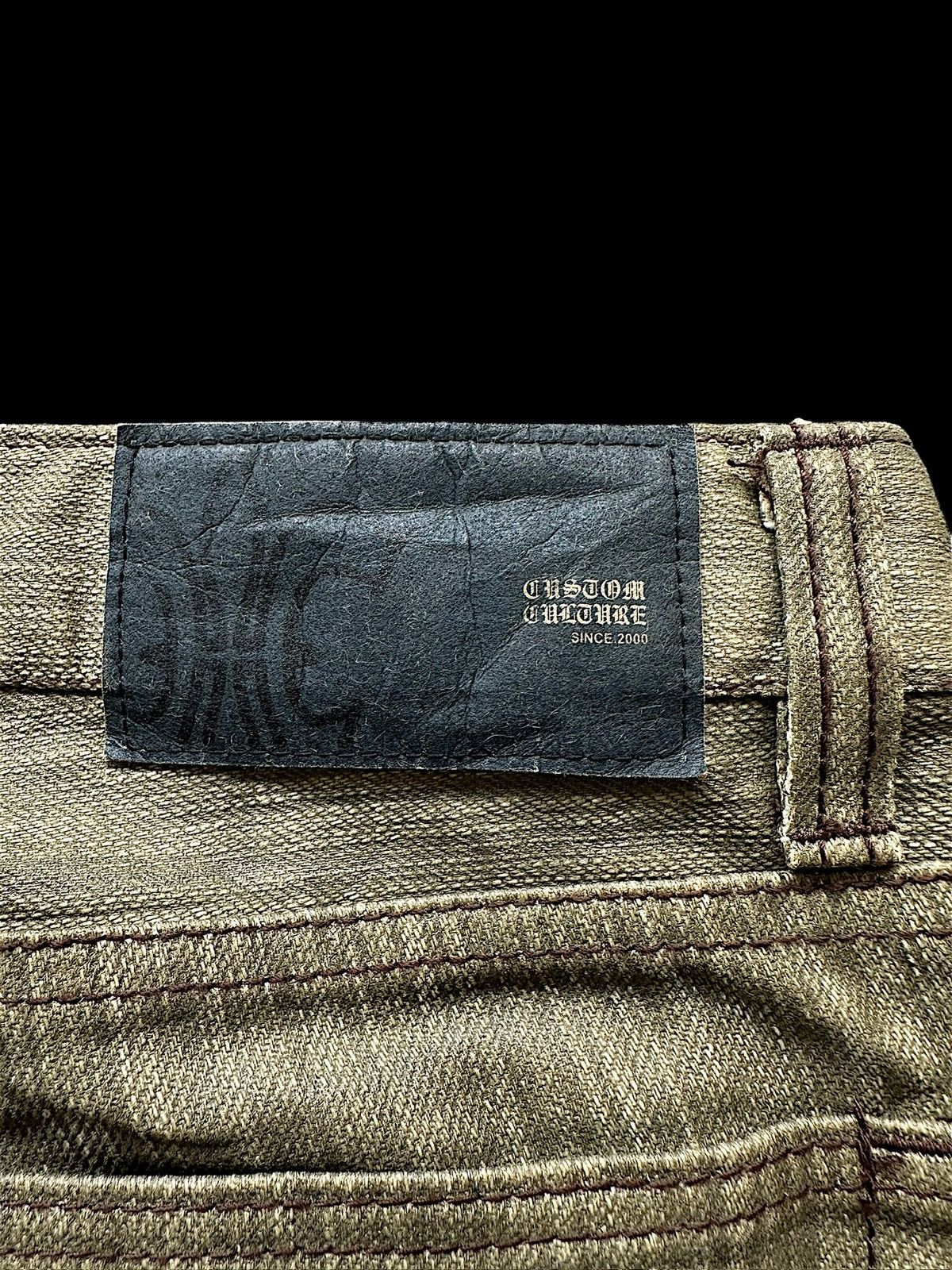 [32 x 21.5] Y2k Custom Culture short denim