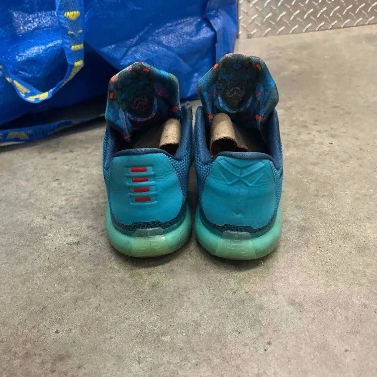 Nike Nike Kobe 10 GS 5AM Flight 726067403 Gs size 7Y/ 8.5 women Size US 8.5 / IT 38.5 - 4 Thumbnail