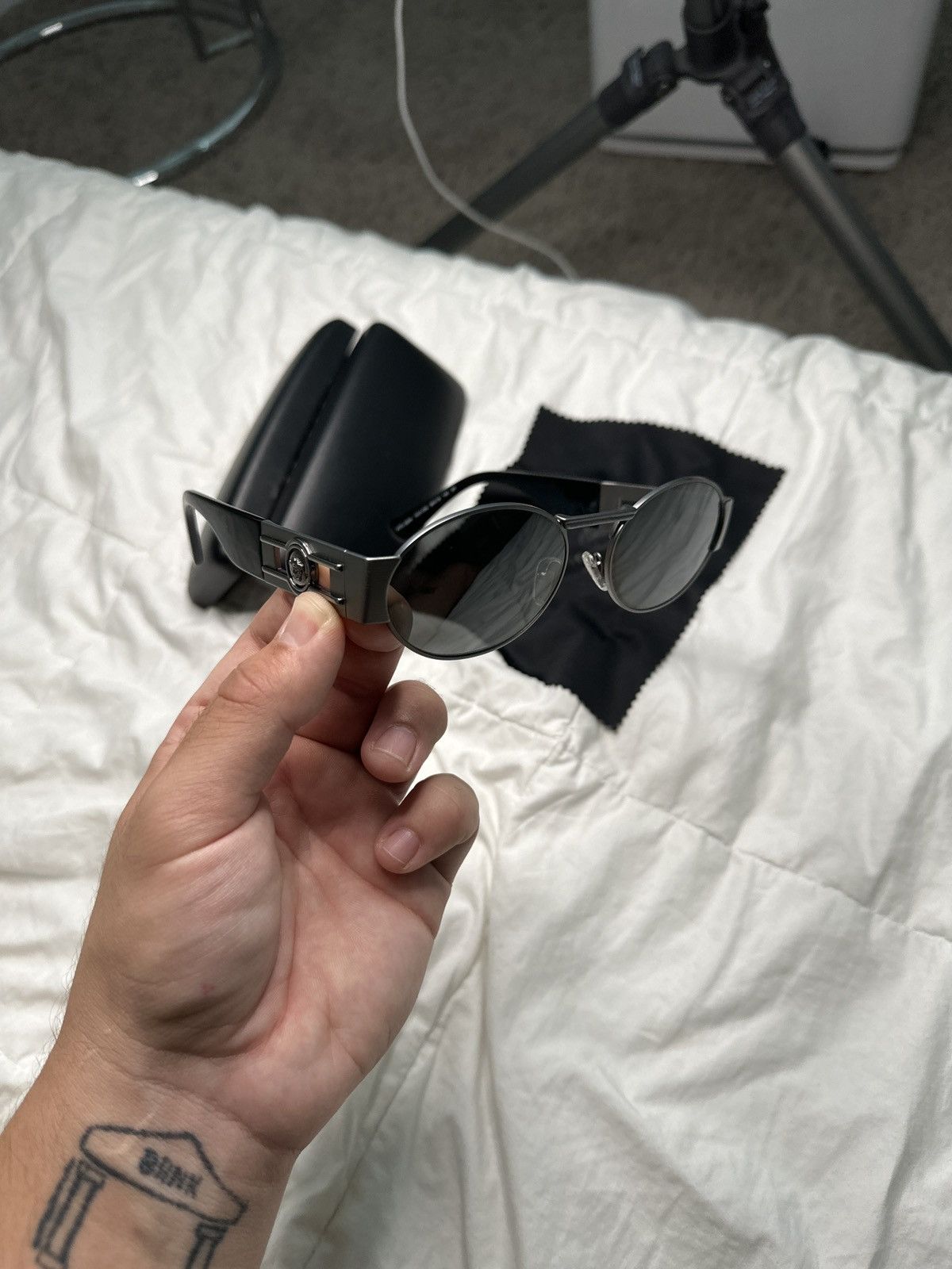 Versace Black and grey Versace sunglasses purchased from neiman Size ONE SIZE - 2 Thumbnail