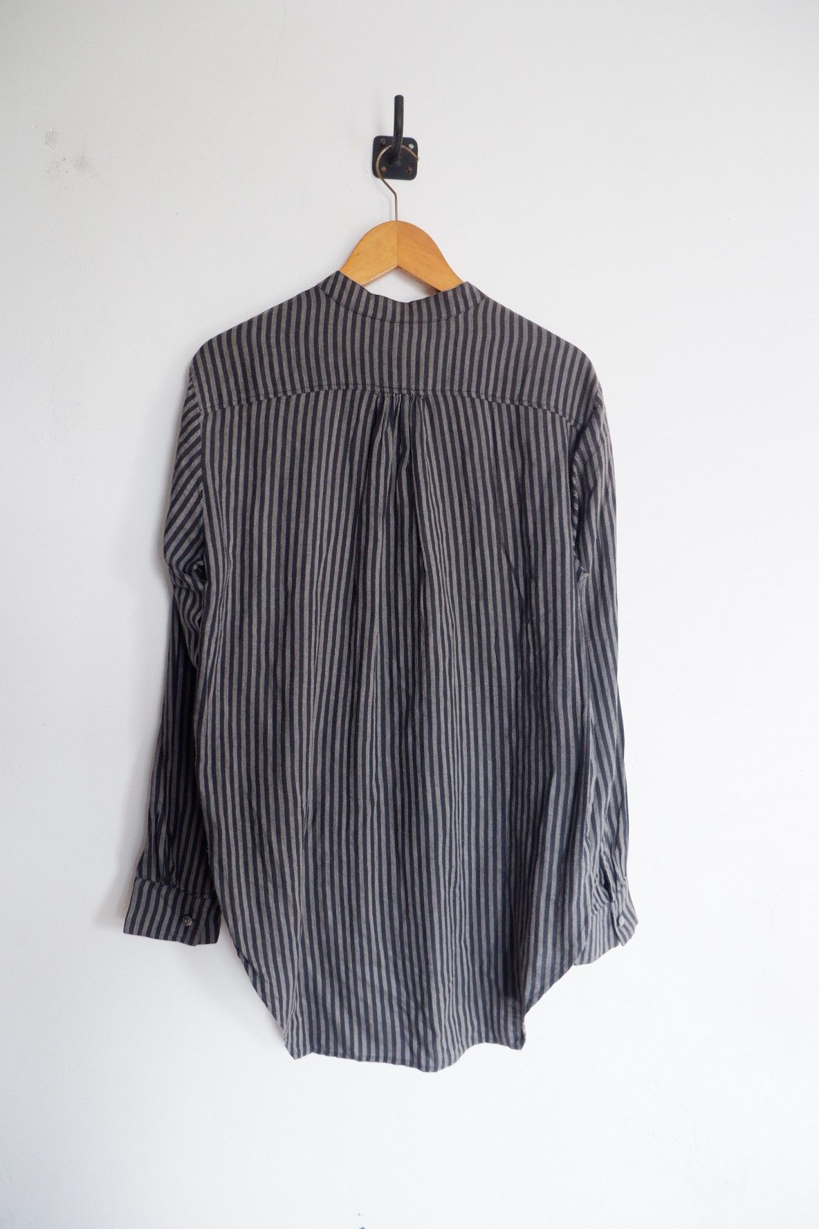 Kazuyuki Kumagai Attachment Kazuyuki Kumagai Attachment Collarless Shirts Tunics Size US M / EU 48-50 / 2 - 2 Thumbnail