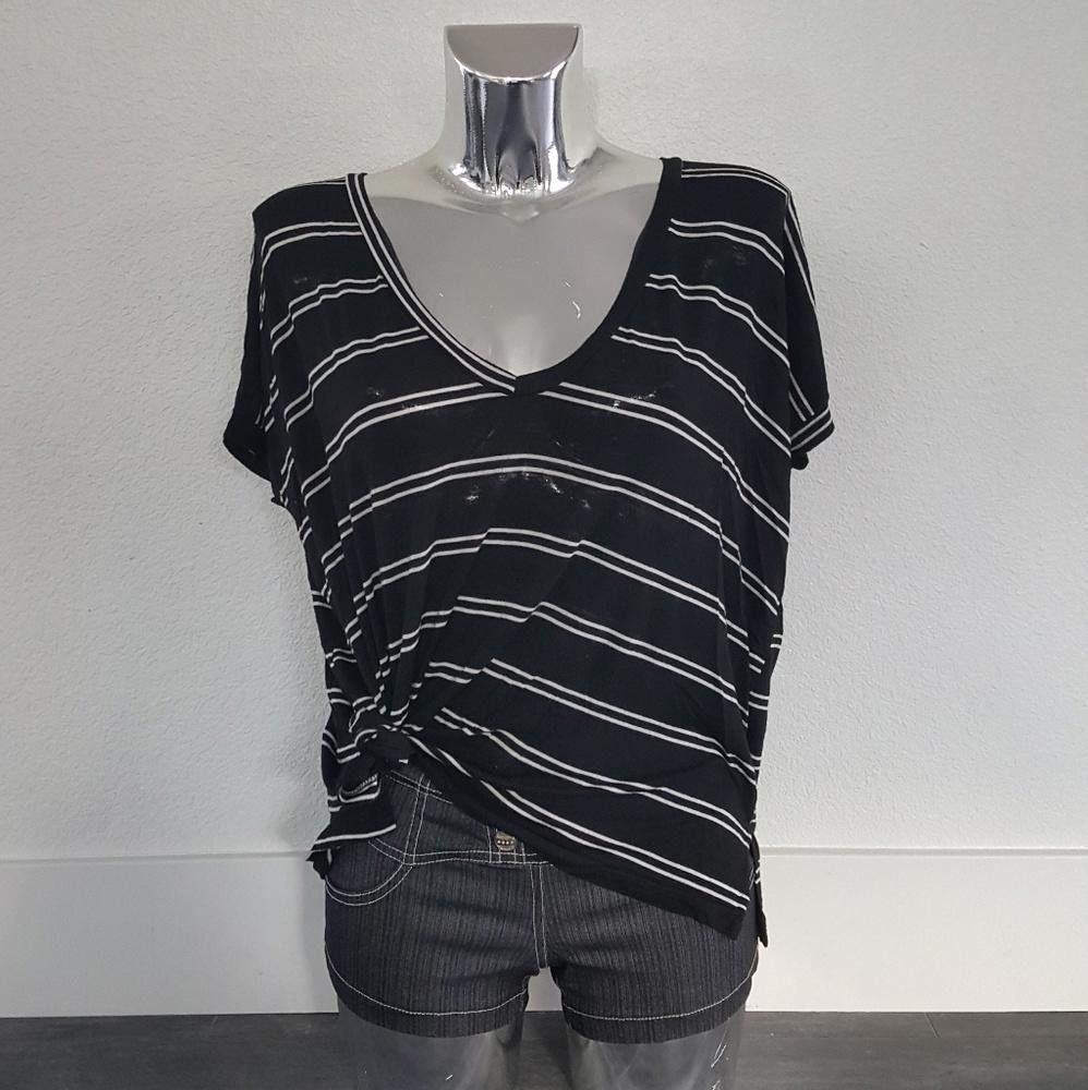 Designer Black Double Striped Melville Vneck Size ONE SIZE - 1 Thumbnail