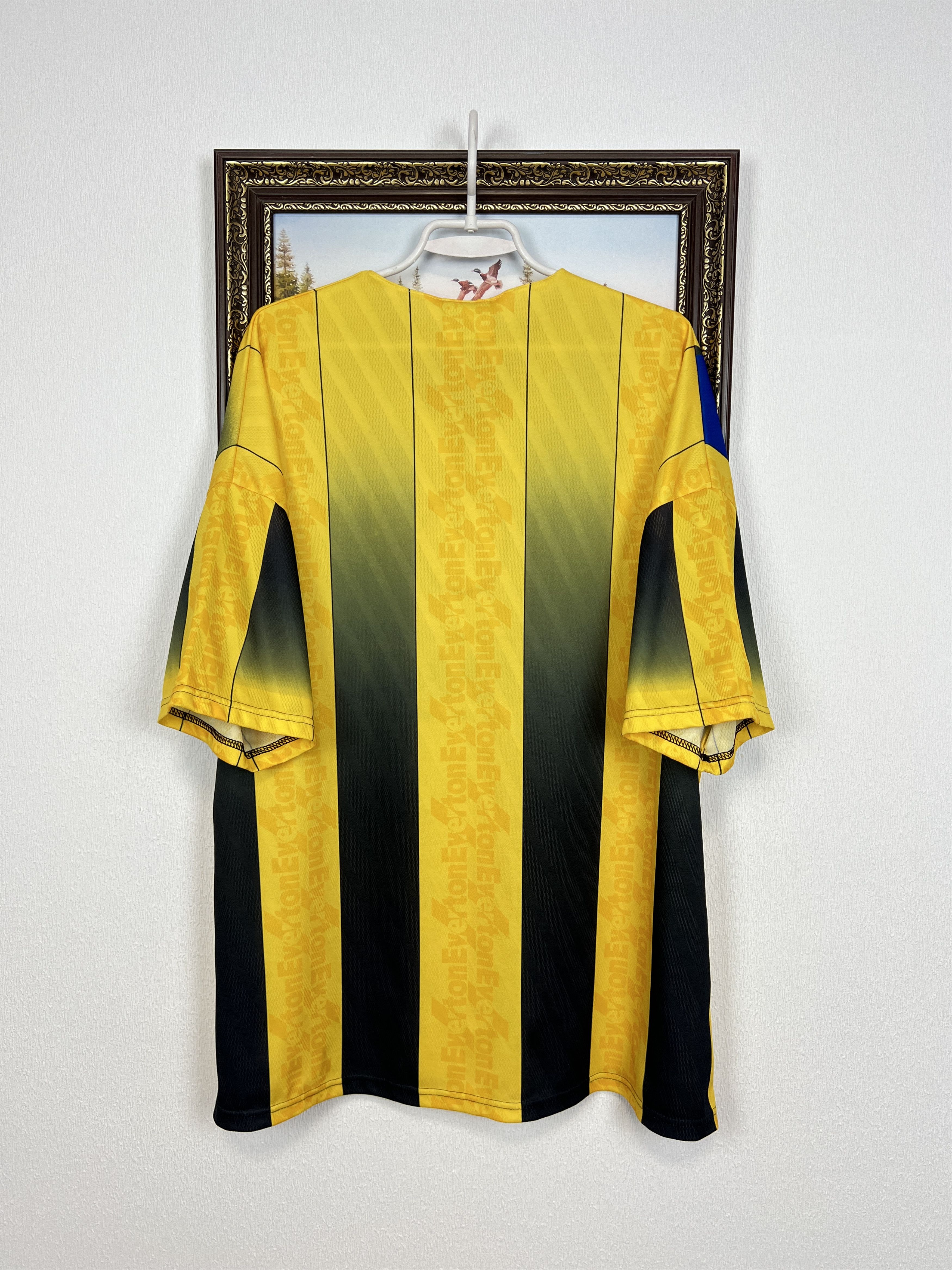 Umbro Everton Away football shirt 1996 Soccer Umbro Jersey Mens Size US XL / EU 56 / 4 - 9 Thumbnail