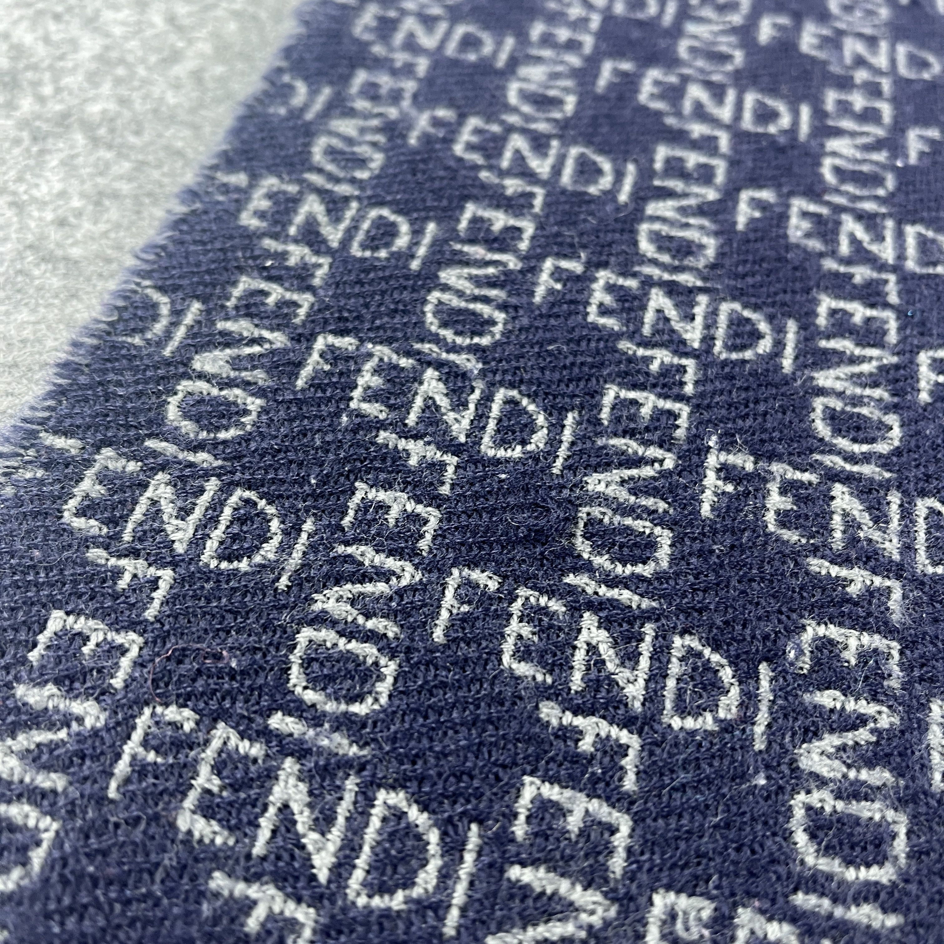 Other Missing Tab Fendi Scarf / Muffler/ Neckwear T1225 Size ONE SIZE - 14 Thumbnail