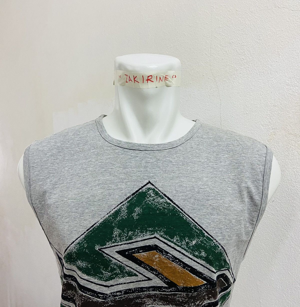 Issey Miyake × Vintage VINTAGE ISSEY MIYAKE GRAPHIC SLEEVELESS Size US S / EU 44-46 / 1 - 5 Thumbnail