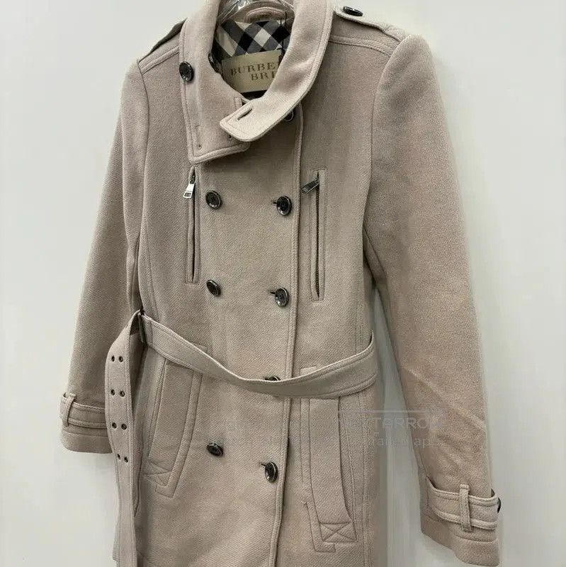 Burberry Burberry Women’s Khaki Cotton Coat for Spring. Size S / US 4 / IT 40 - 2 Thumbnail