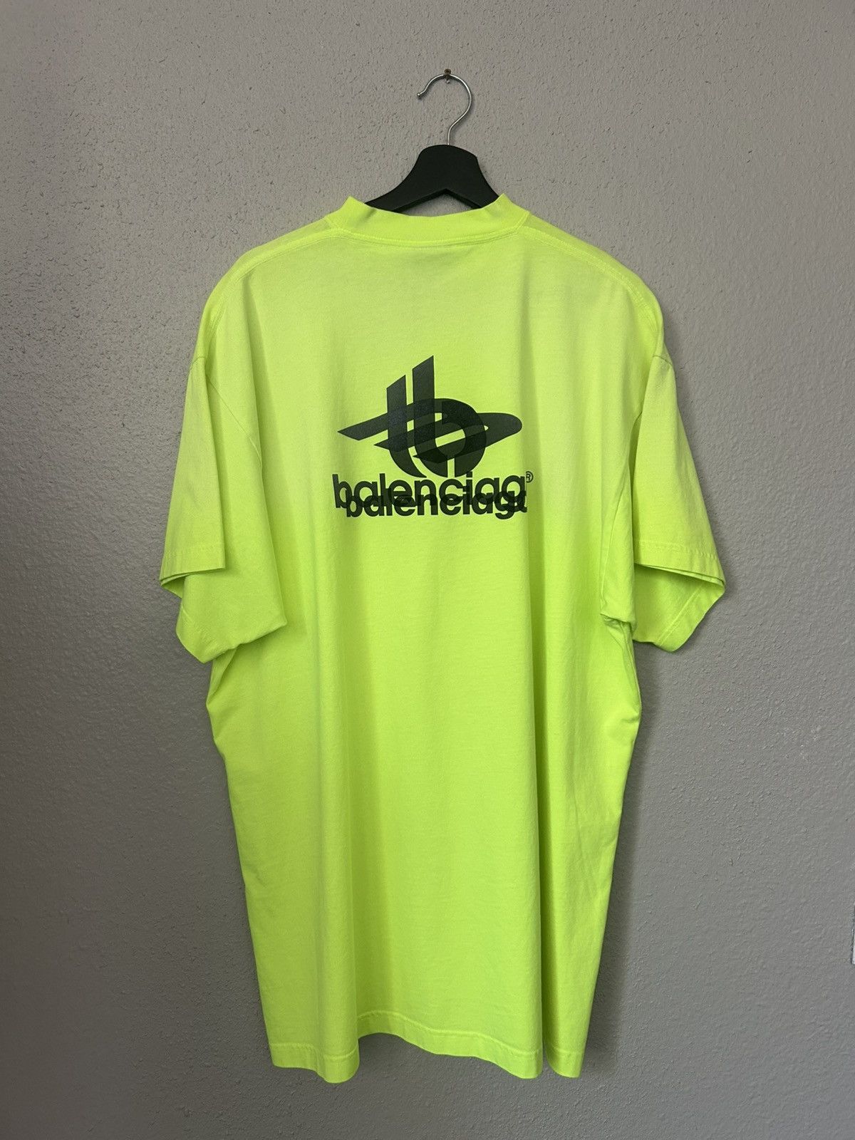 Balenciaga NEW BALENCIAGA NEON LOOP LAYERED TEE Size US M / EU 48-50 / 2 - 3 Thumbnail
