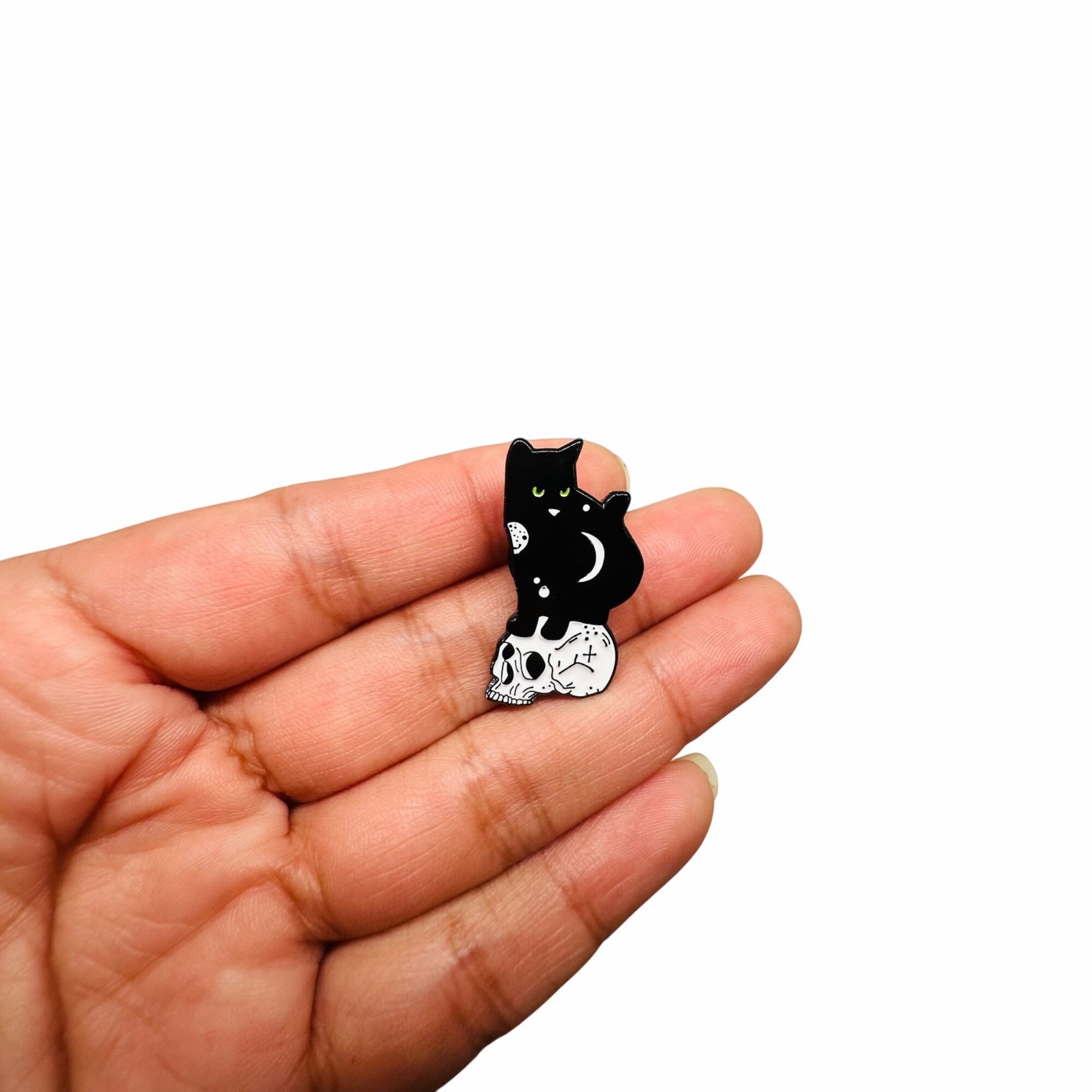 Other Enamel Pin Black Cat Skull Moon Green Eyes Keeper of Death L Size ONE SIZE - 3 Thumbnail