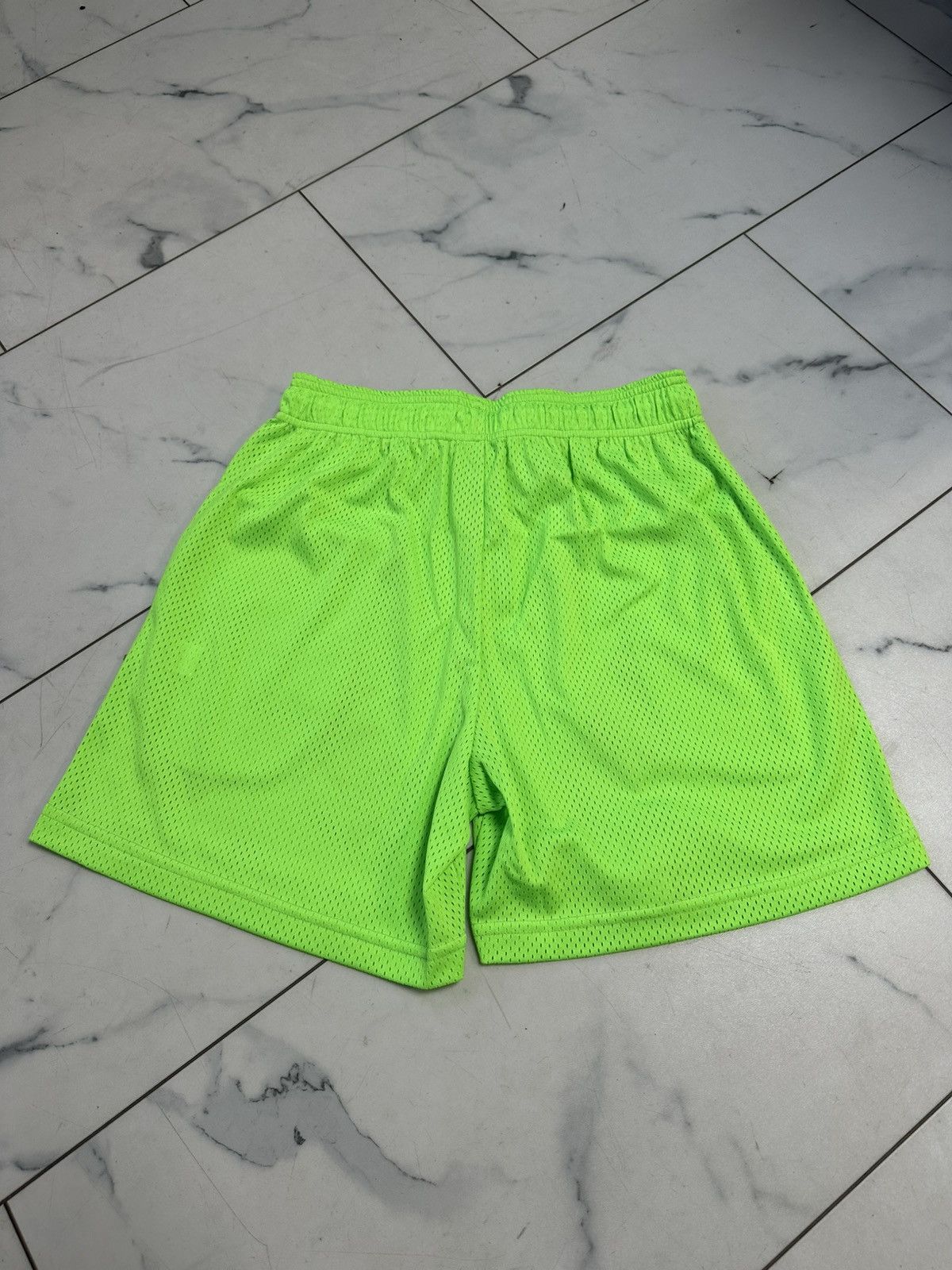 Eric Emanuel Eric Emanuel EE Shorts ‘Gecko Green Bolt Pattern’ Size US 34 / EU 50 - 2 Thumbnail