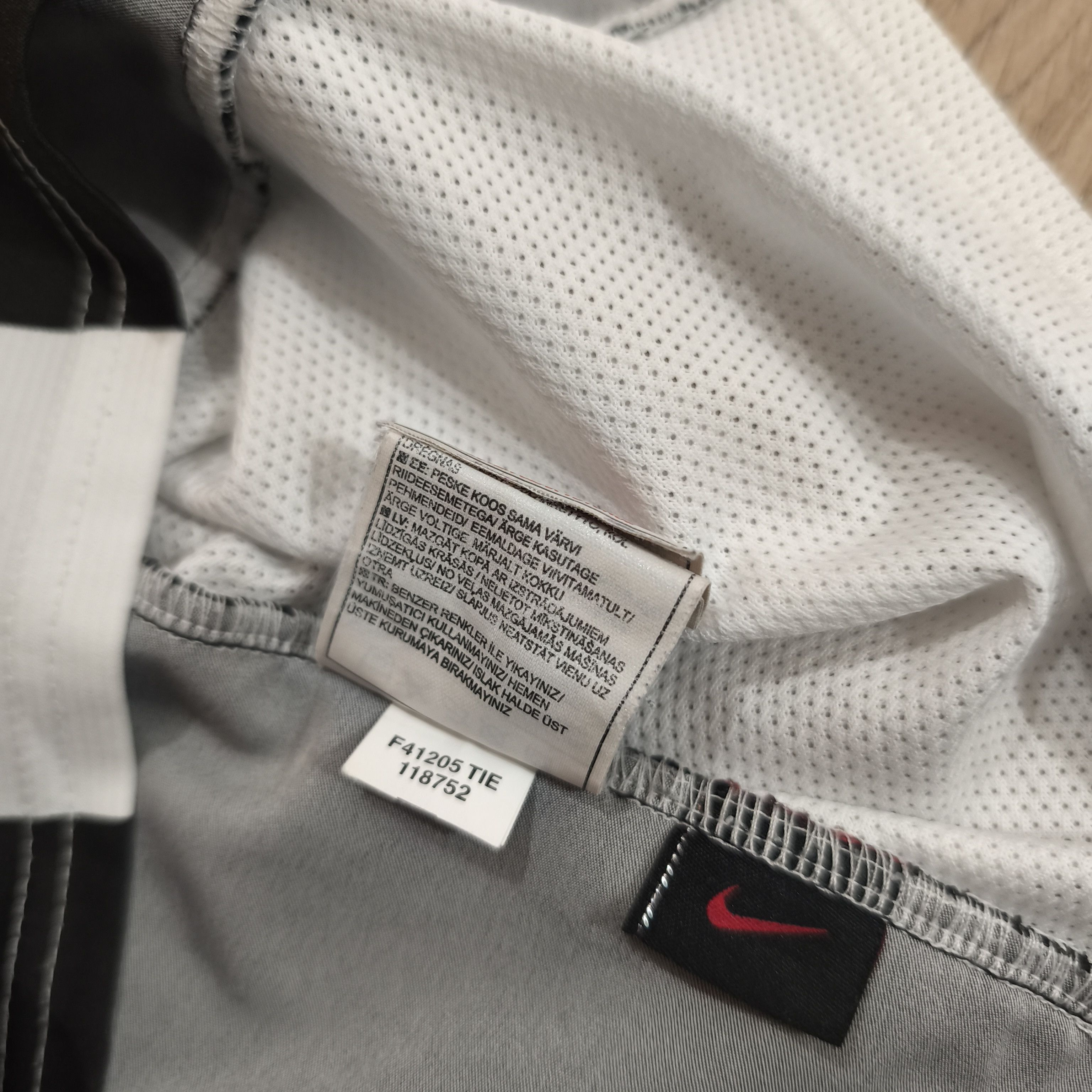 Nike Juventus Size US L / EU 52-54 / 3 - 5 Thumbnail