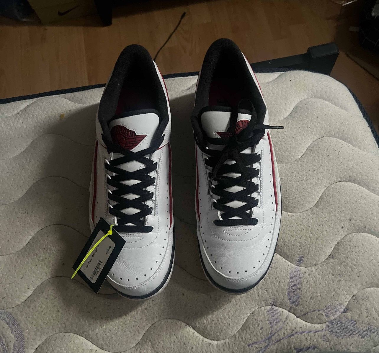 Air Jordan 2 Retro Low ‘Chicago?
